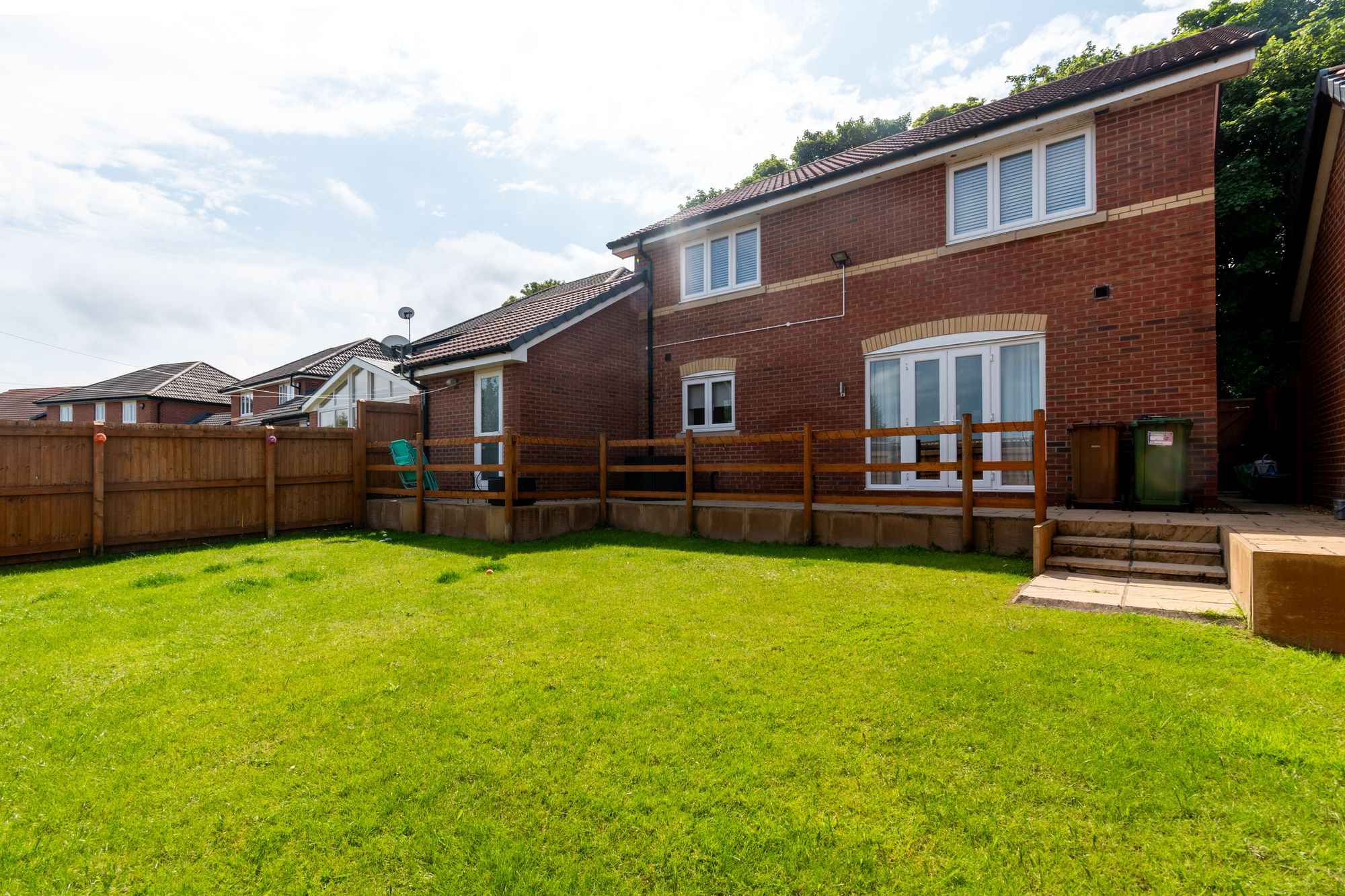 Mottram Rise, Eccleston, WA10