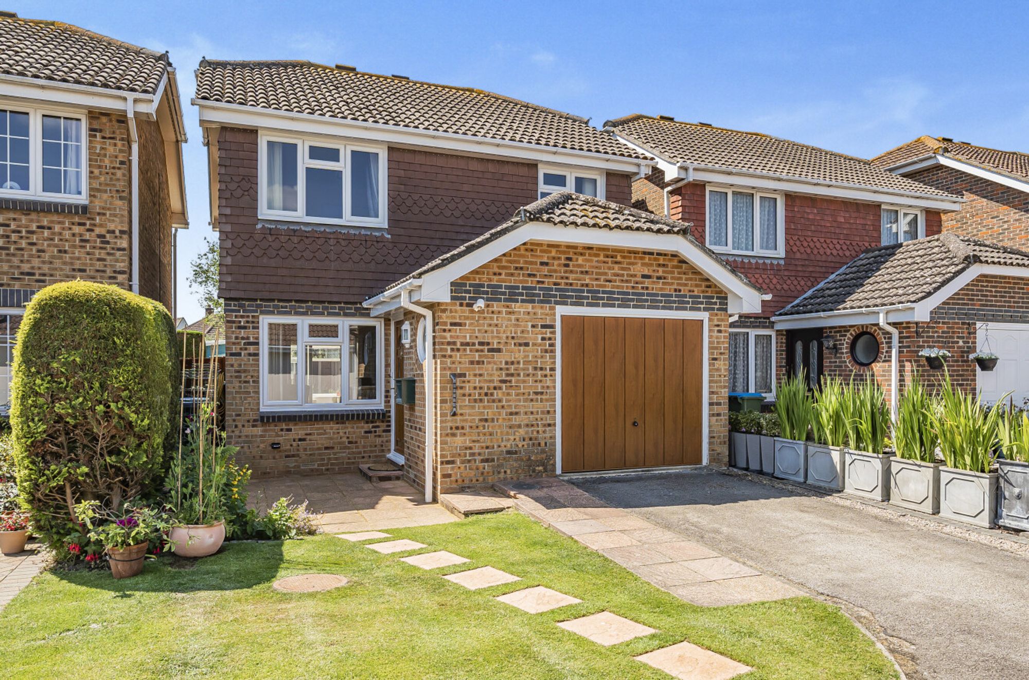 Lodge Close, Middleton-On-Sea, PO22