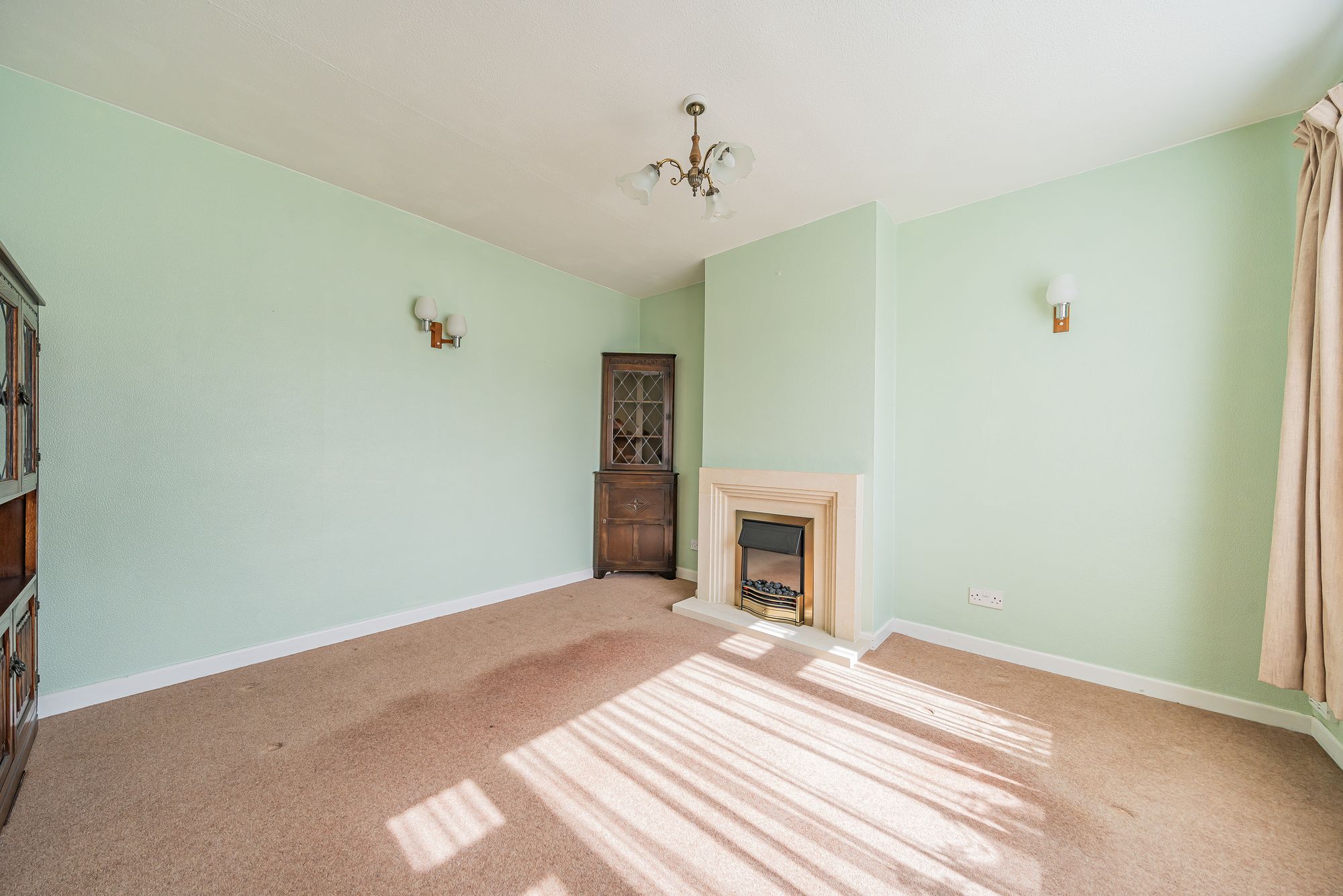 Cootes Avenue, Horsham, RH12