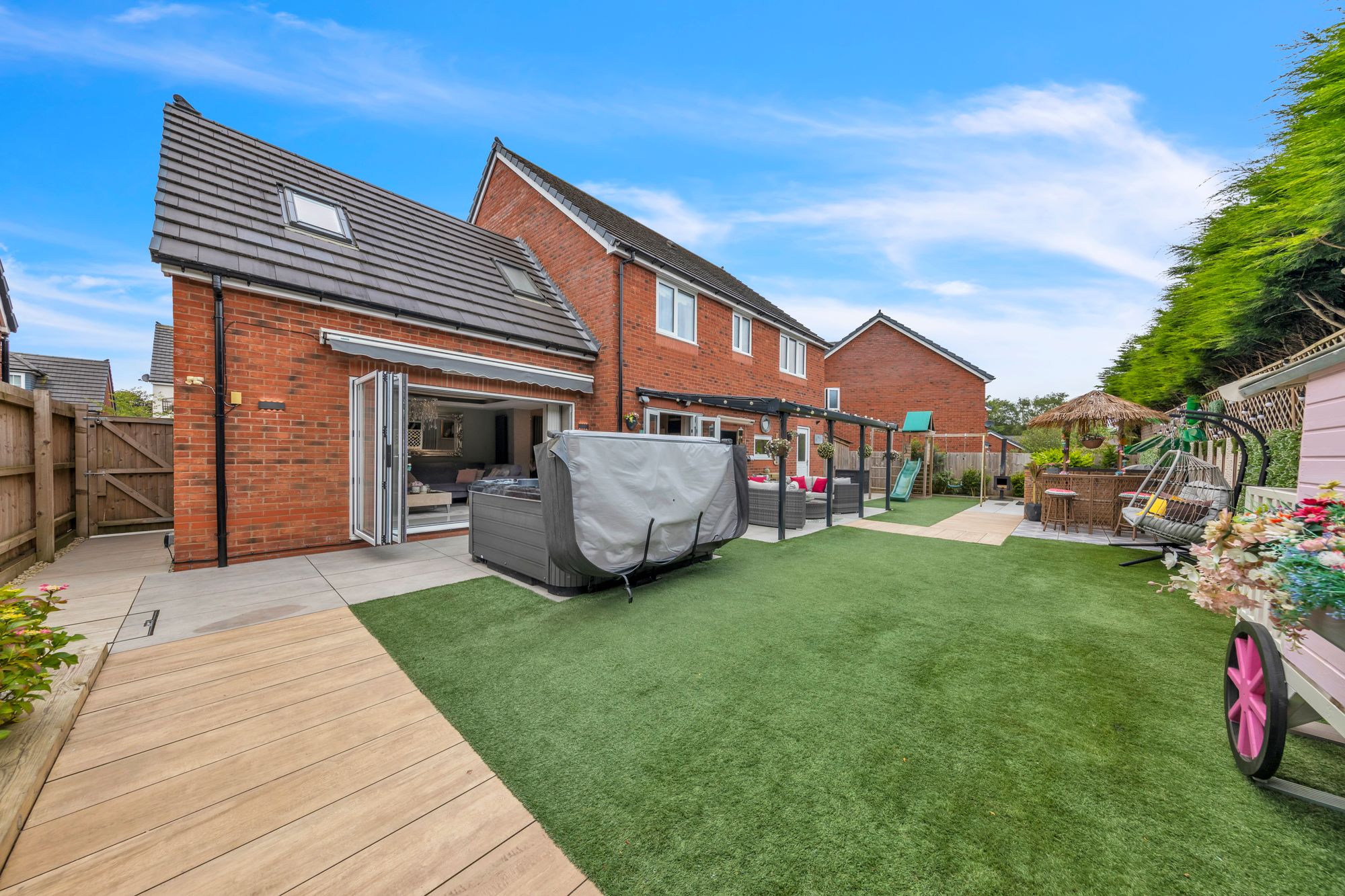 Ravenfield Close, Culcheth, WA3