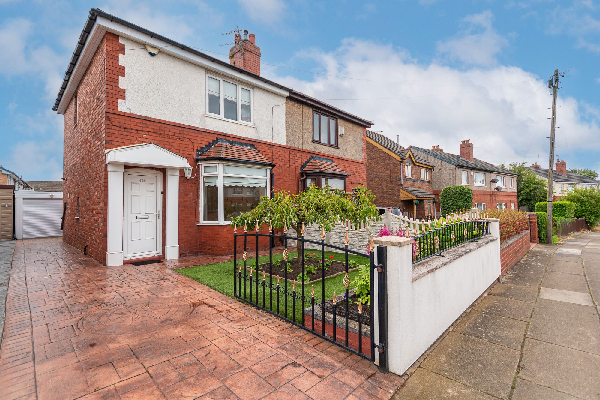 Wigan Road, Leigh, WN7 Ashtons Estate Agency