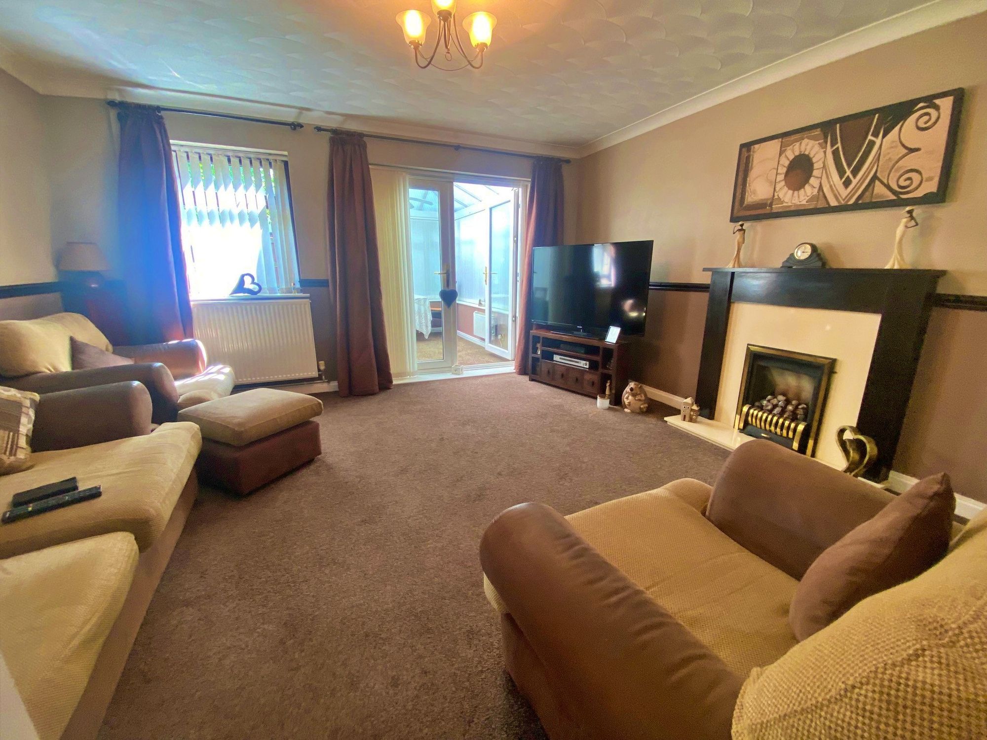 Charnwood Close, Birchwood, WA3