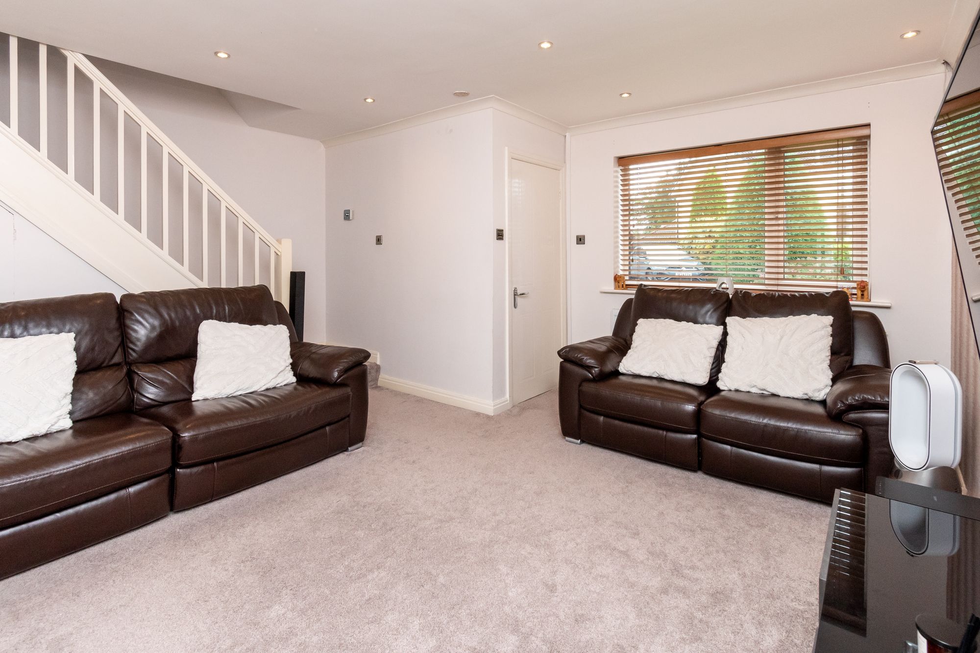 Lincoln Close, Woolston, WA1