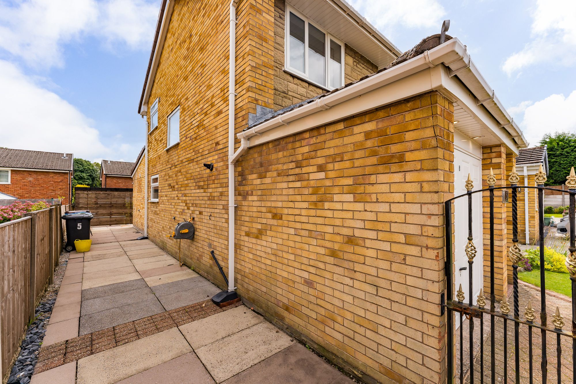 Hollingwood Close, Wigan