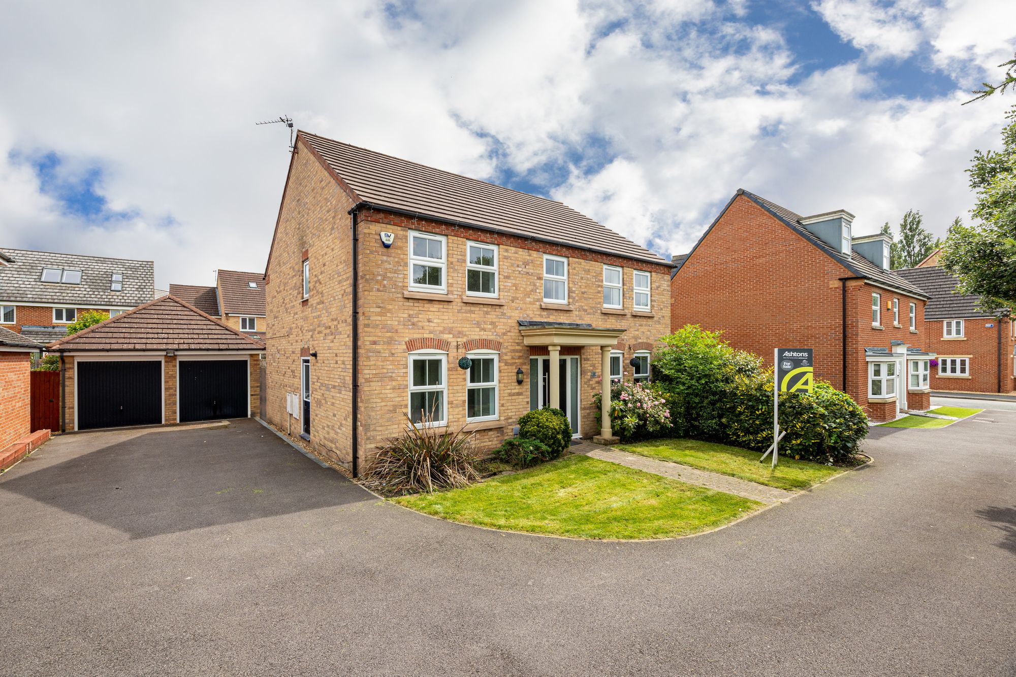 Tickford Bank, Widnes, WA8