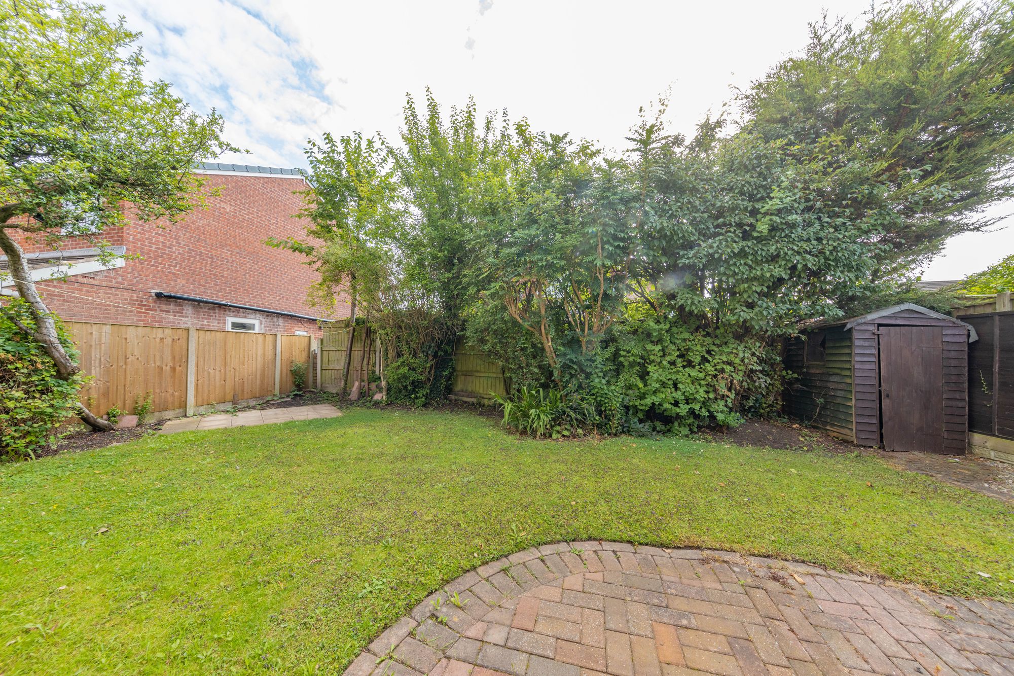 Suffolk Close, Woolston, WA1