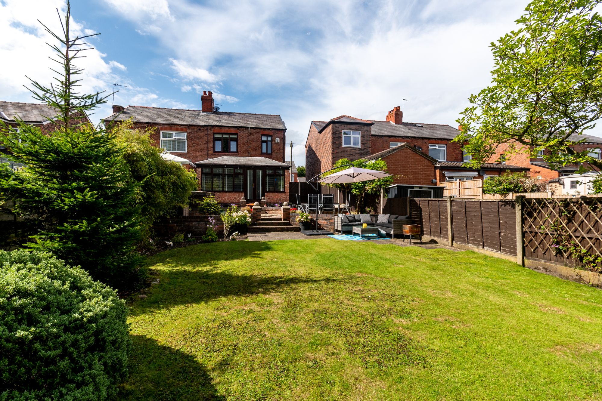 Moorfield Road, Dentons Green, WA10