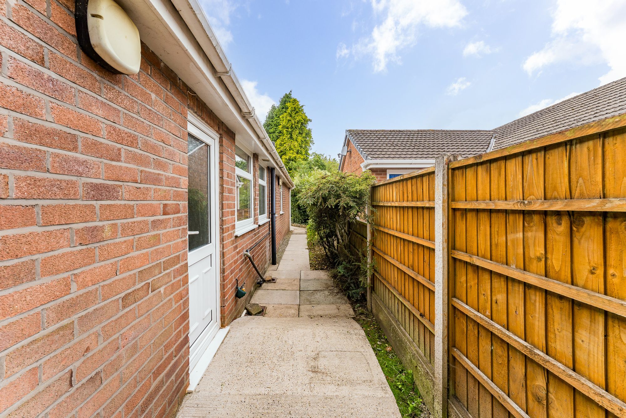 Falcondale Road, Winwick, WA2