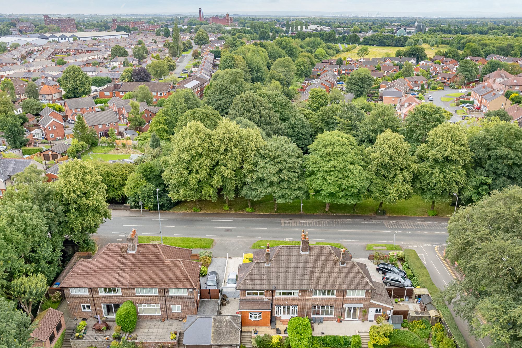 St. Helens Road, Leigh