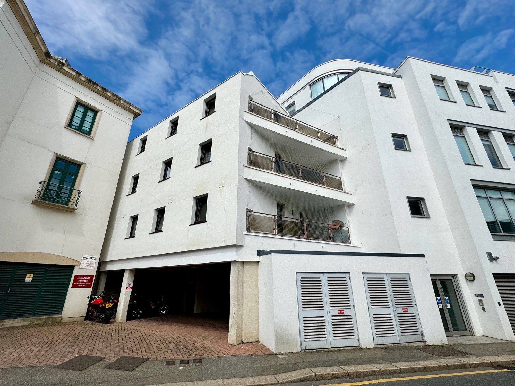 2 bed Property For Rent in St. Helier, Jersey