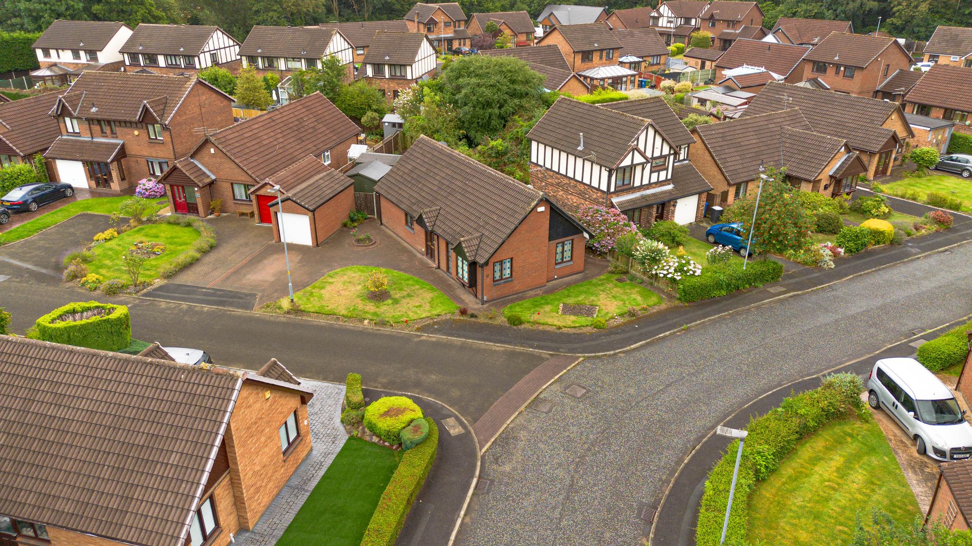 Pendine Close, Callands, WA5