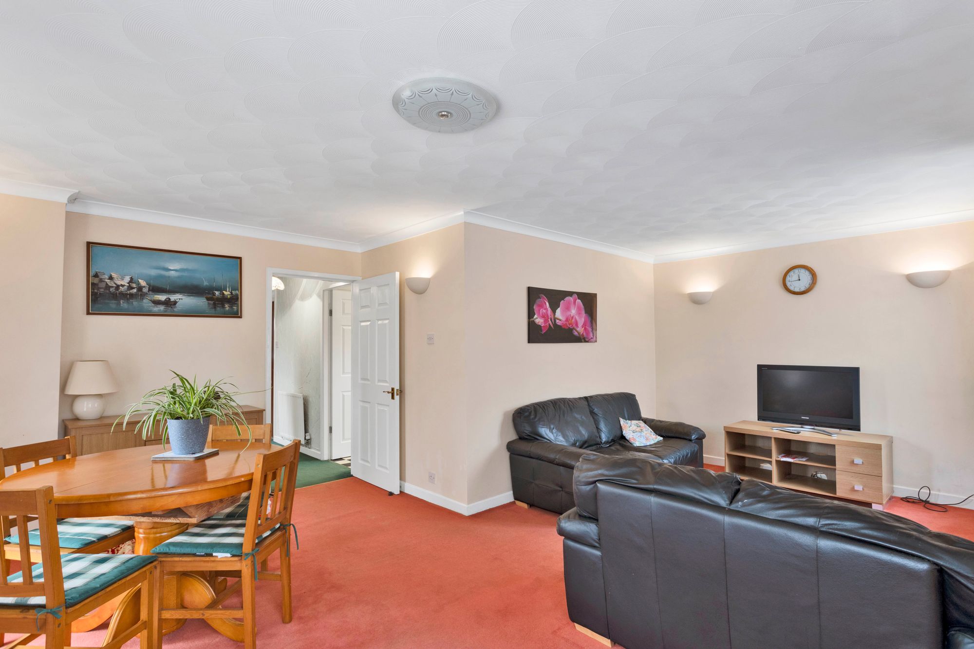 Pendine Close, Callands, WA5