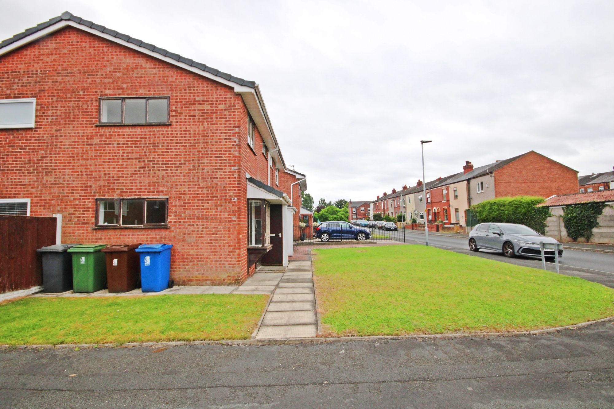 Peter Street, Wigan