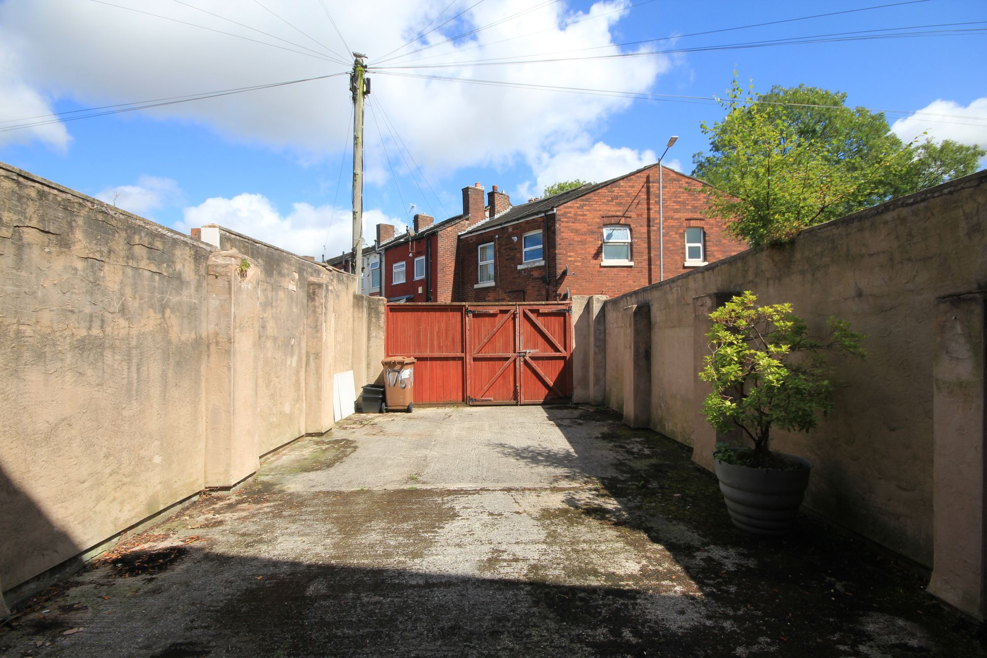 Market Street, Newton-Le-Willows