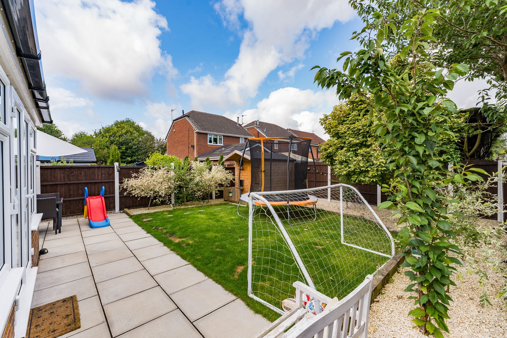 Halewood Avenue, Golborne, WA3