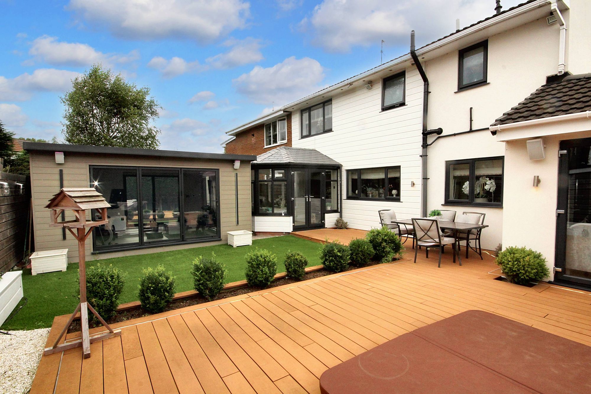 Wyken Grove, St. Helens