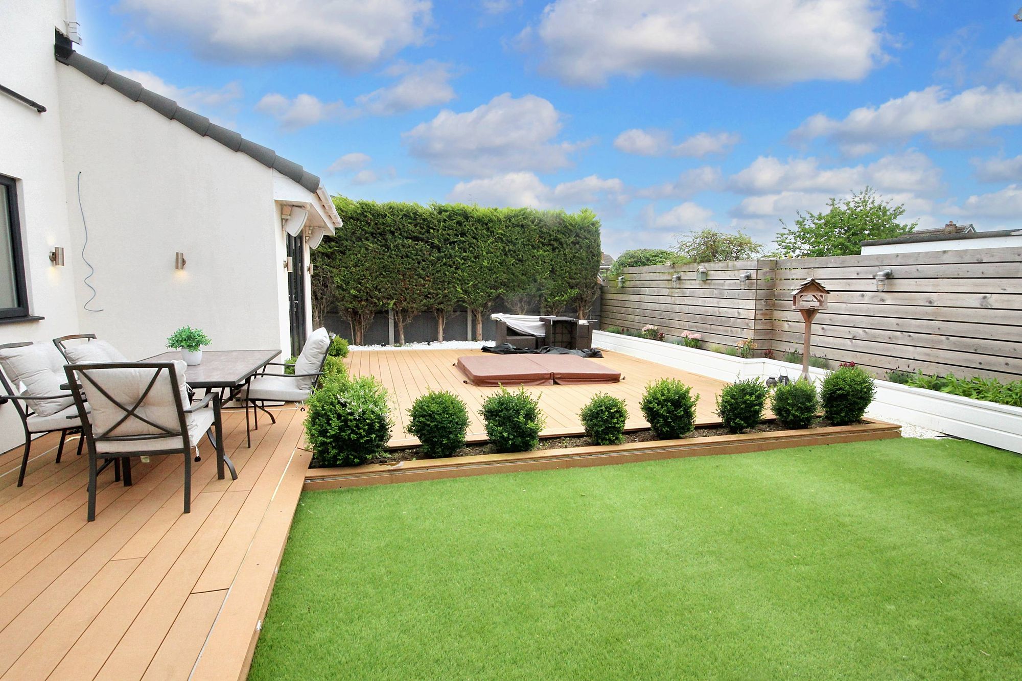 Wyken Grove, St. Helens