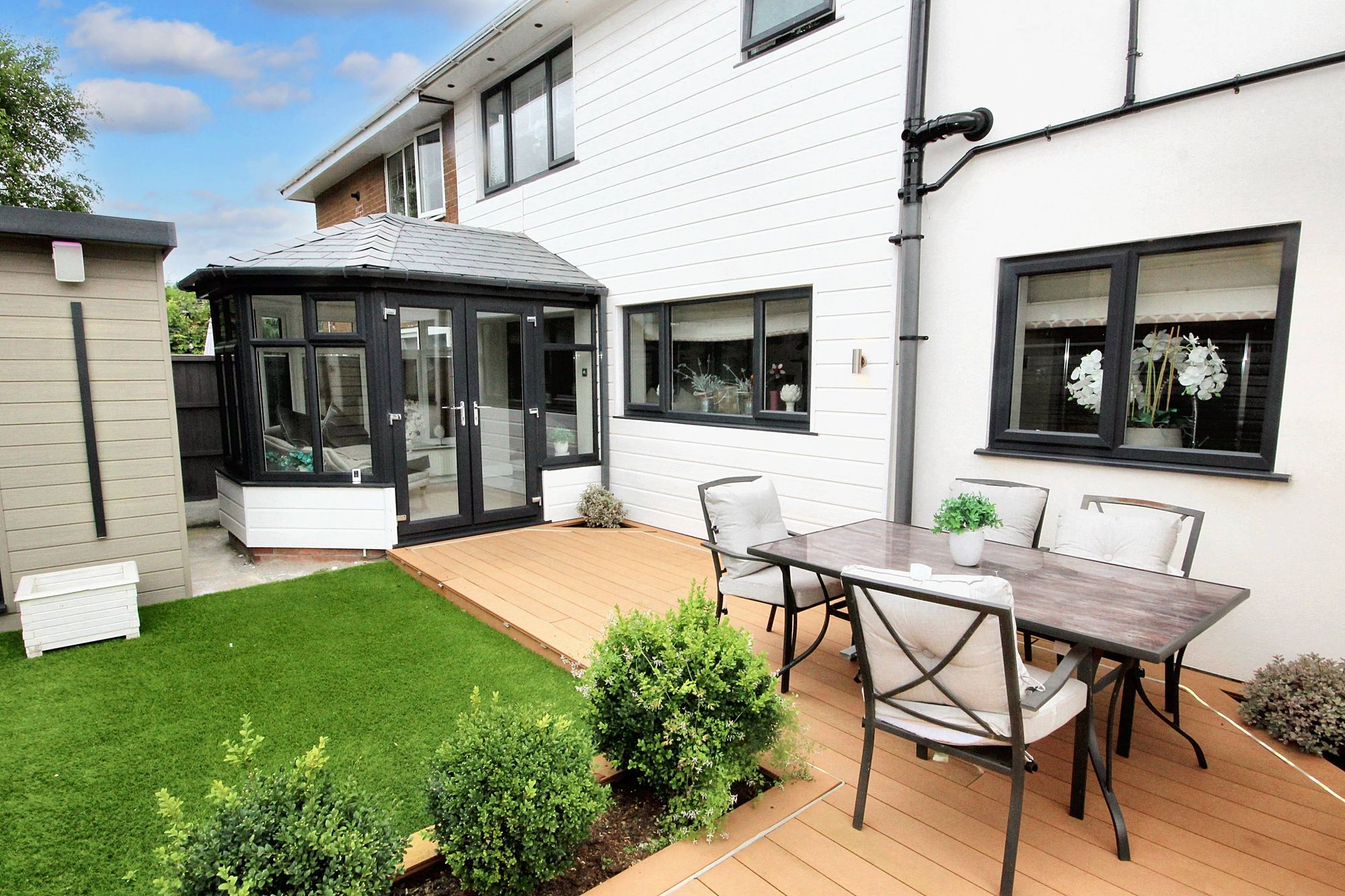 Wyken Grove, St. Helens