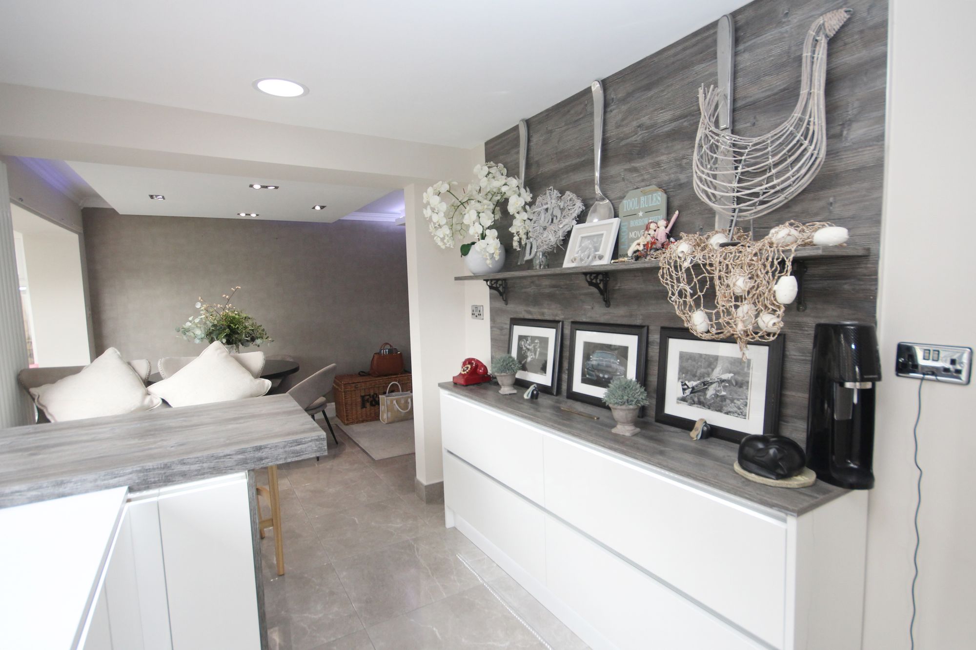 Wyken Grove, St. Helens