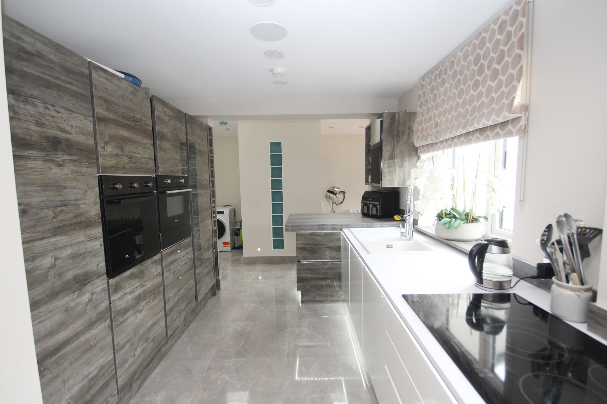 Wyken Grove, St. Helens