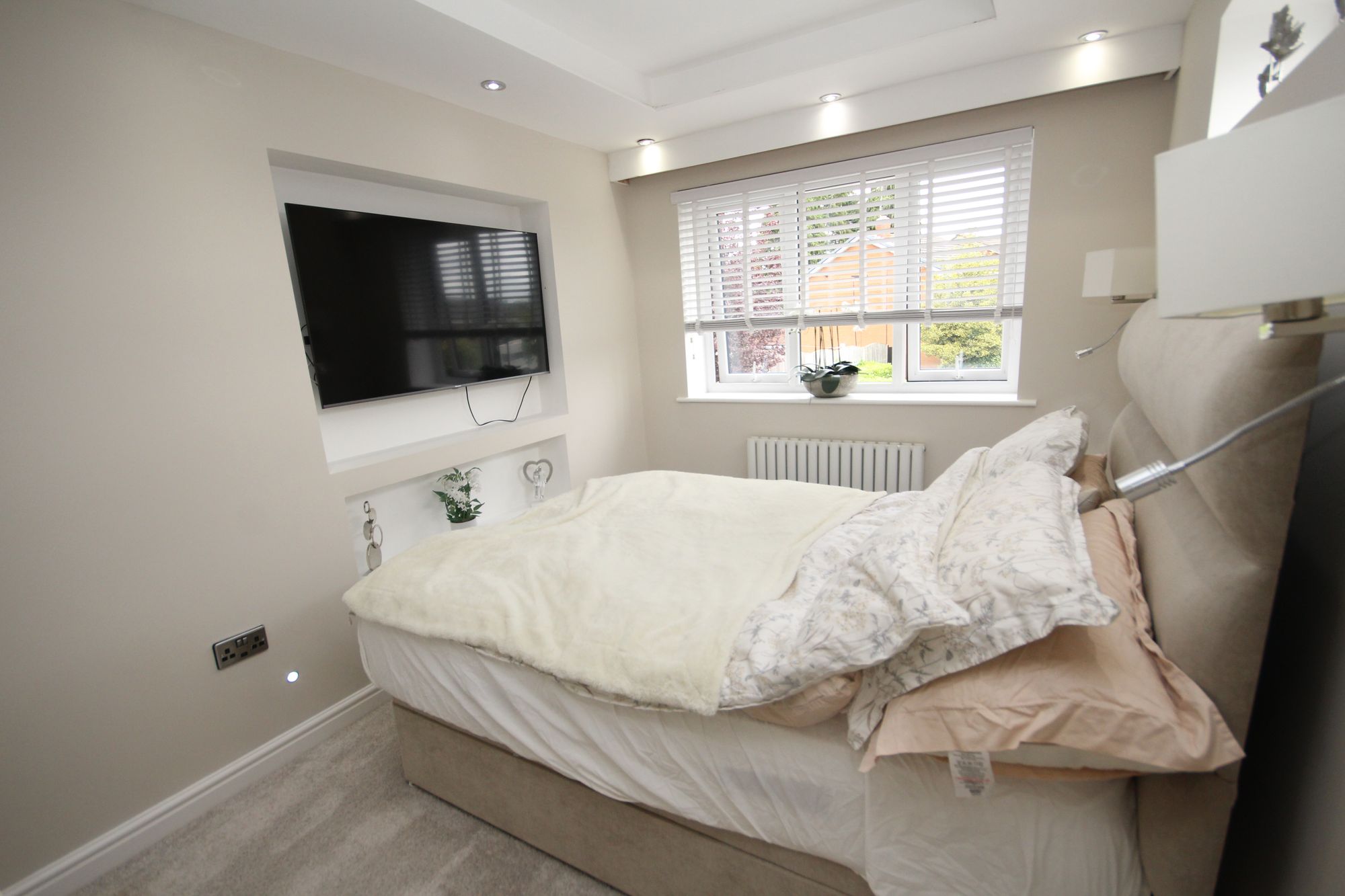 Wyken Grove, St. Helens