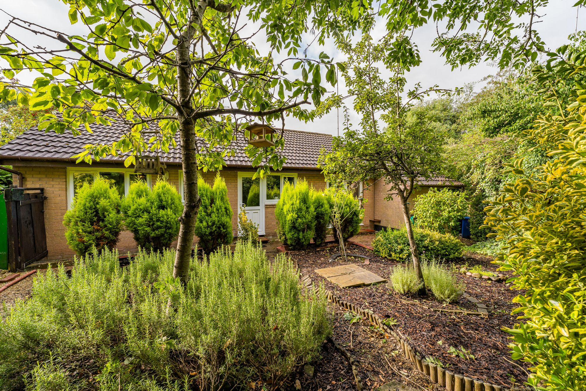 Weaverside Avenue, Sutton Weaver, WA7