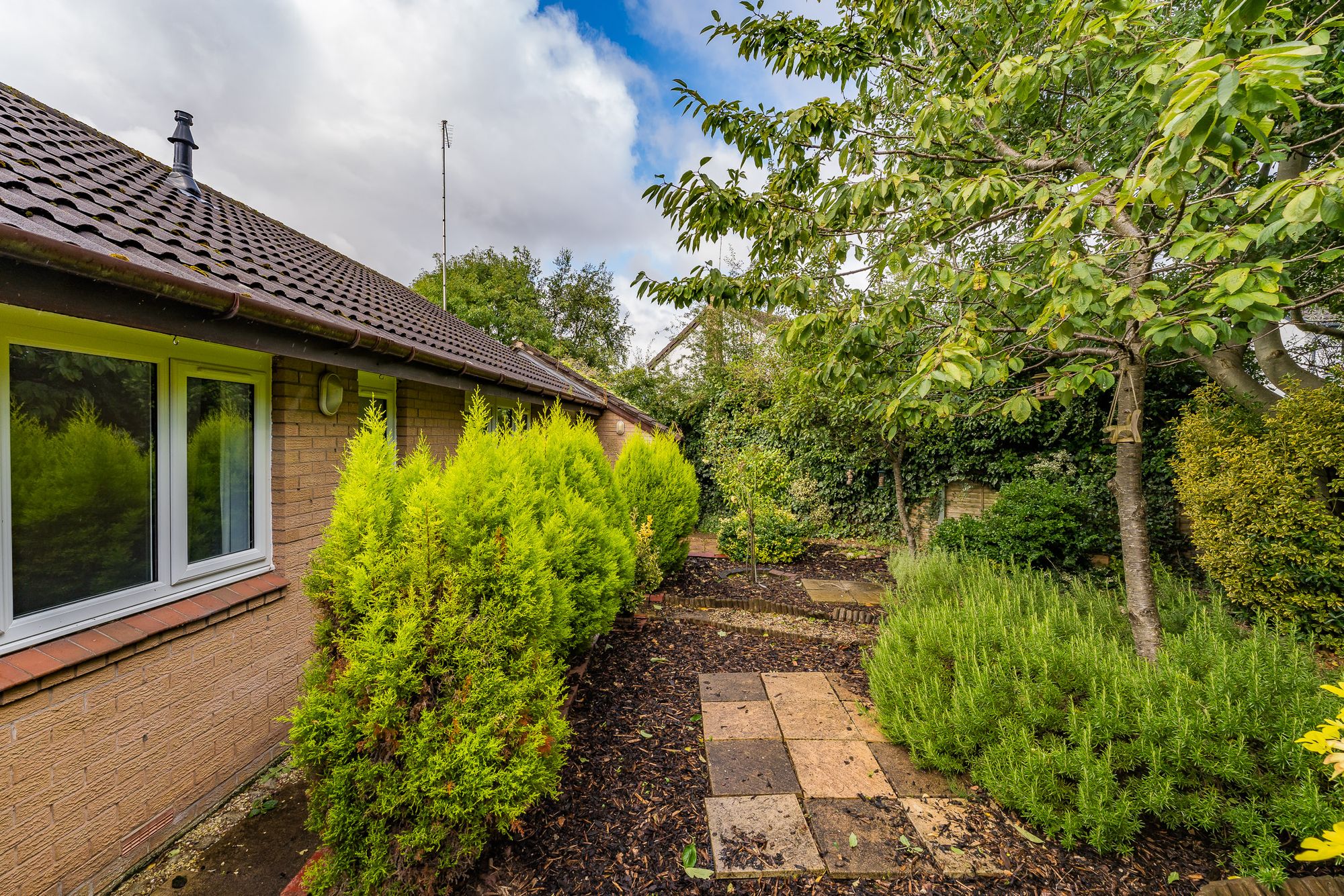 Weaverside Avenue, Runcorn