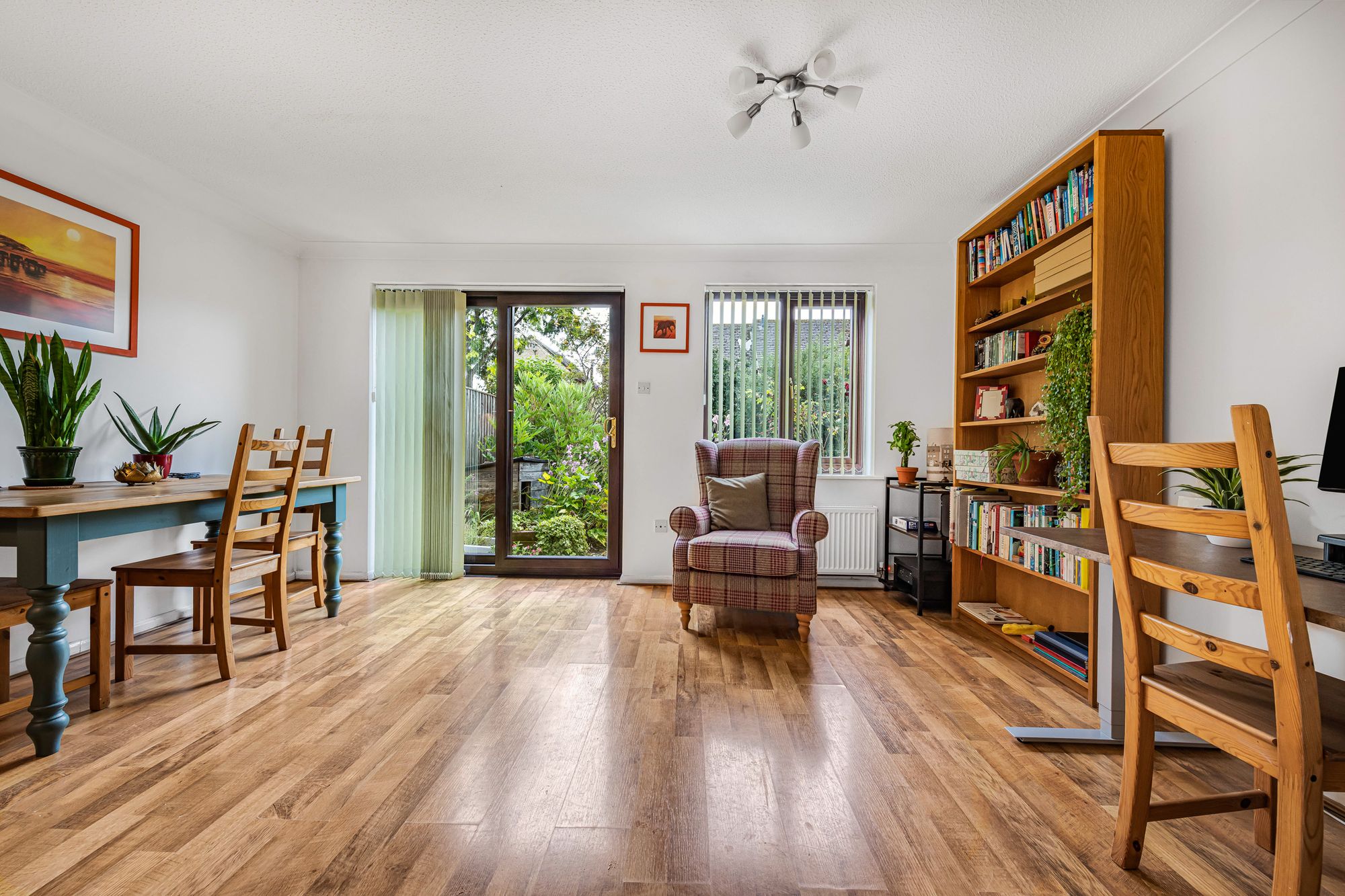 Sitting/Dining Room