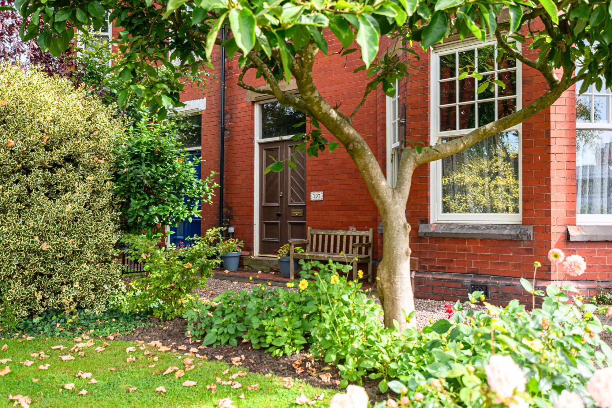 St. Helens Road, Leigh