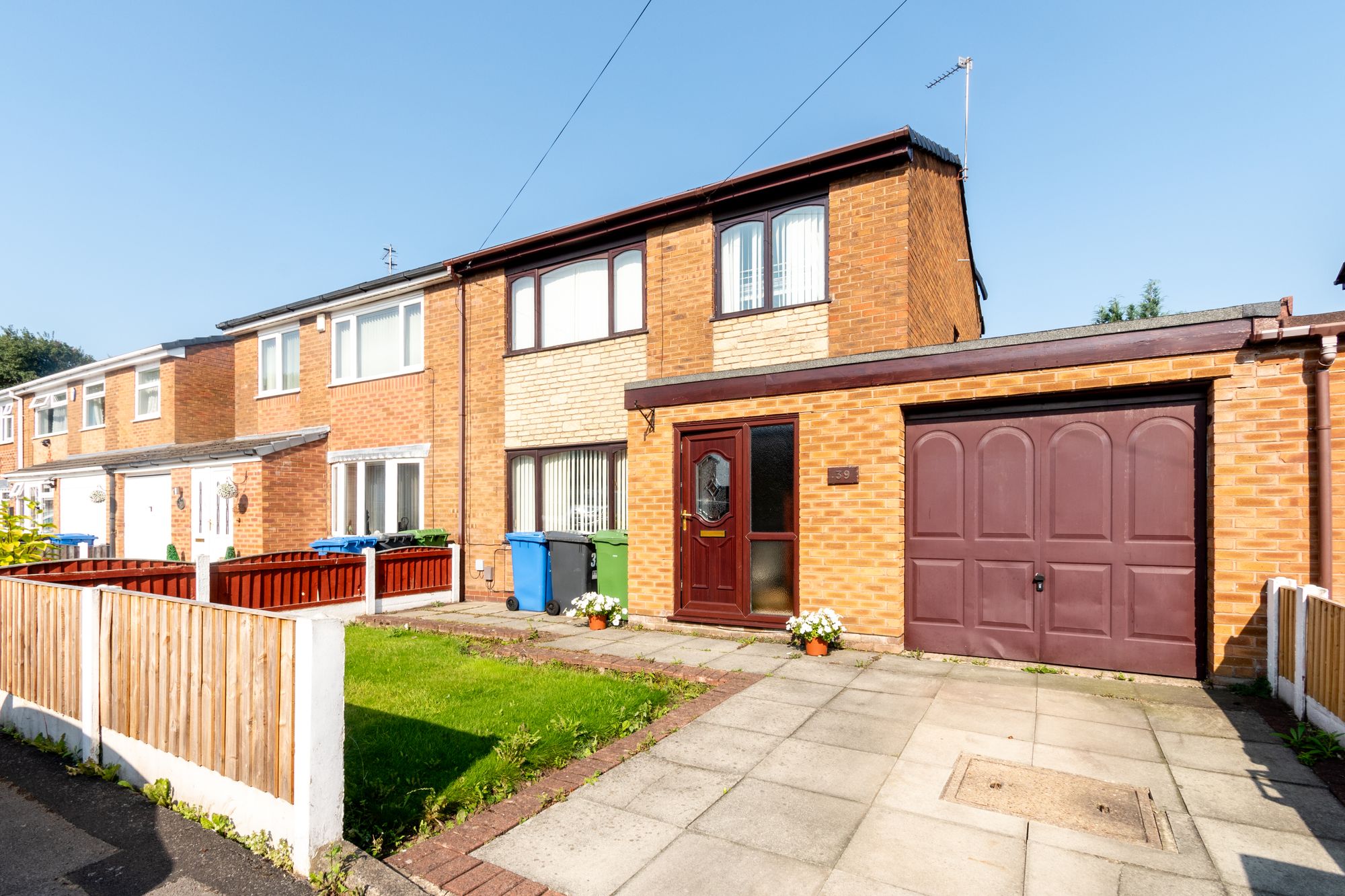 Poulton Crescent, Woolston, WA1