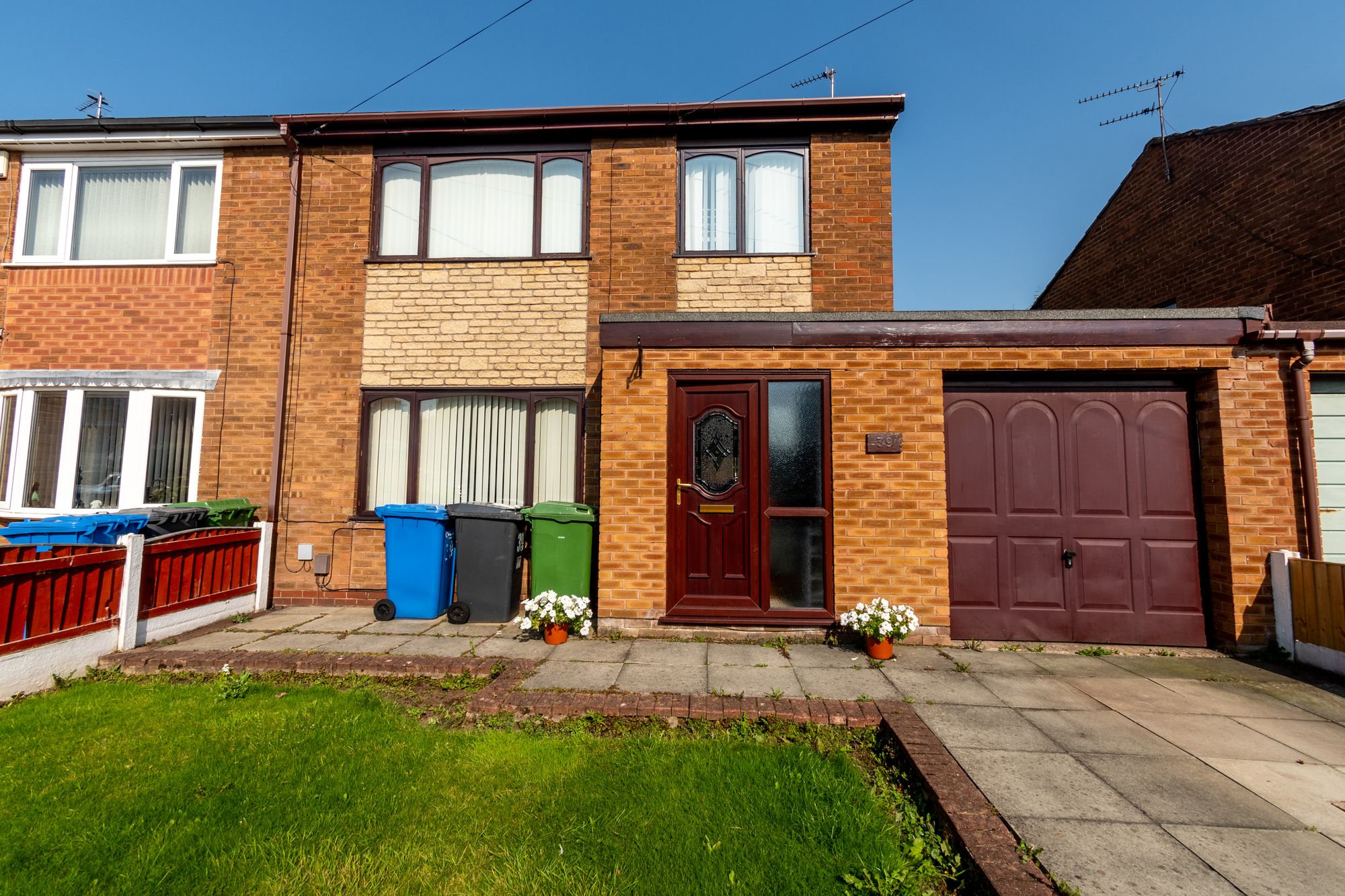 Poulton Crescent, Warrington