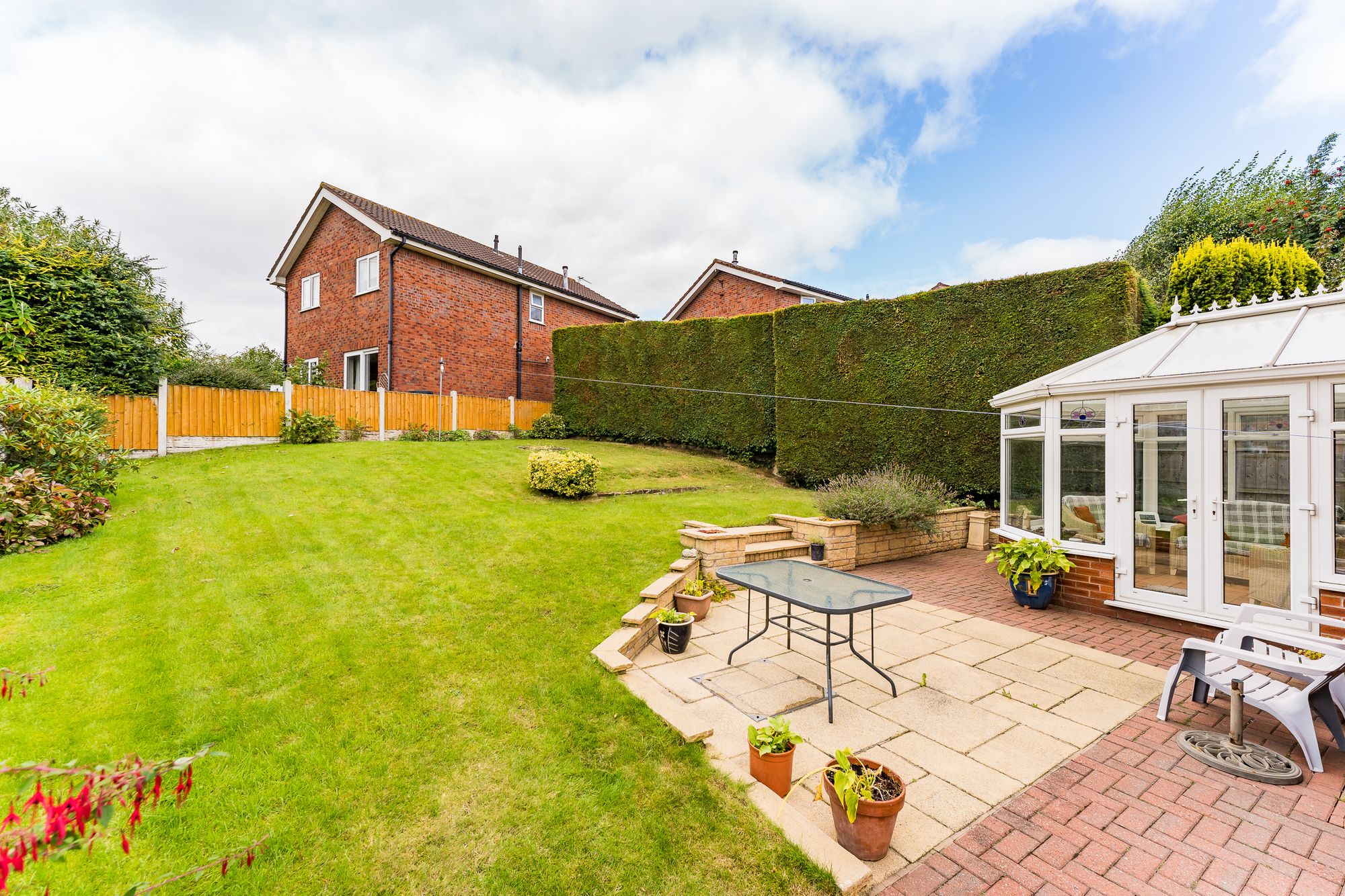 Millington Close, Sutton Weaver, WA7