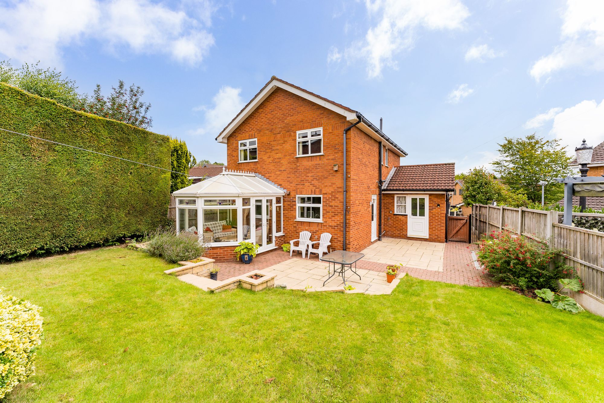 Millington Close, Sutton Weaver, WA7