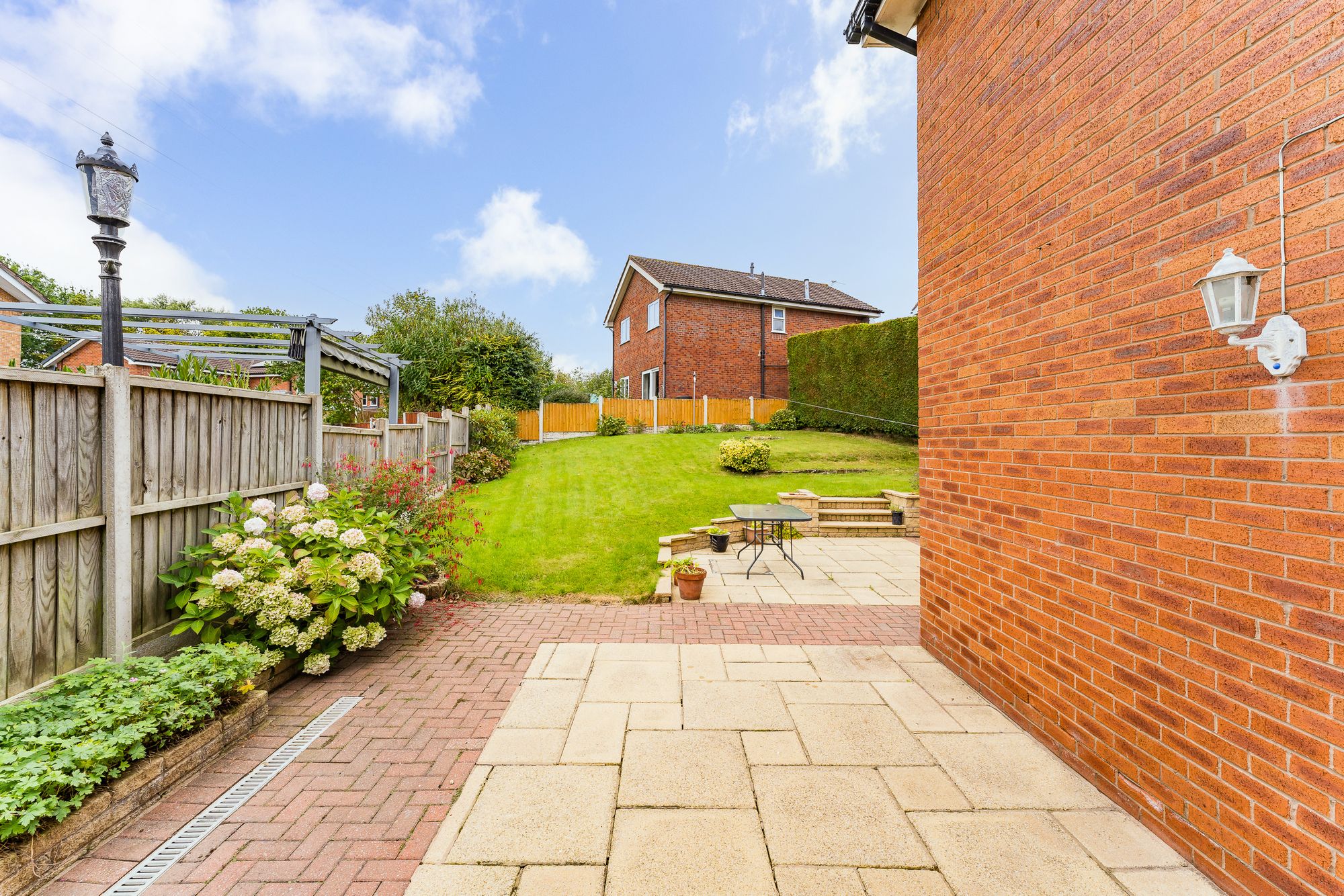 Millington Close, Sutton Weaver, WA7