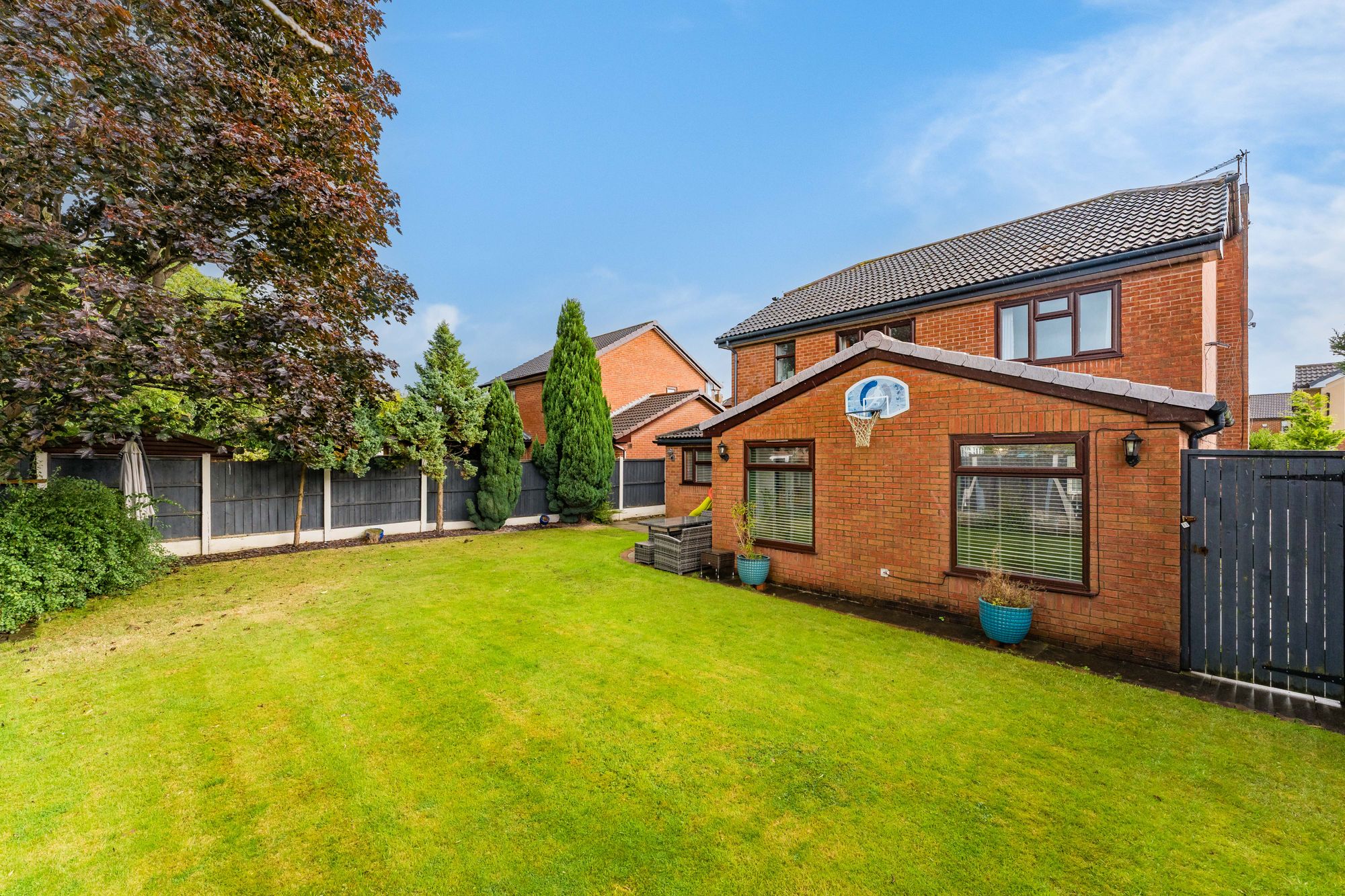 Mortlake Close, Widnes, WA8