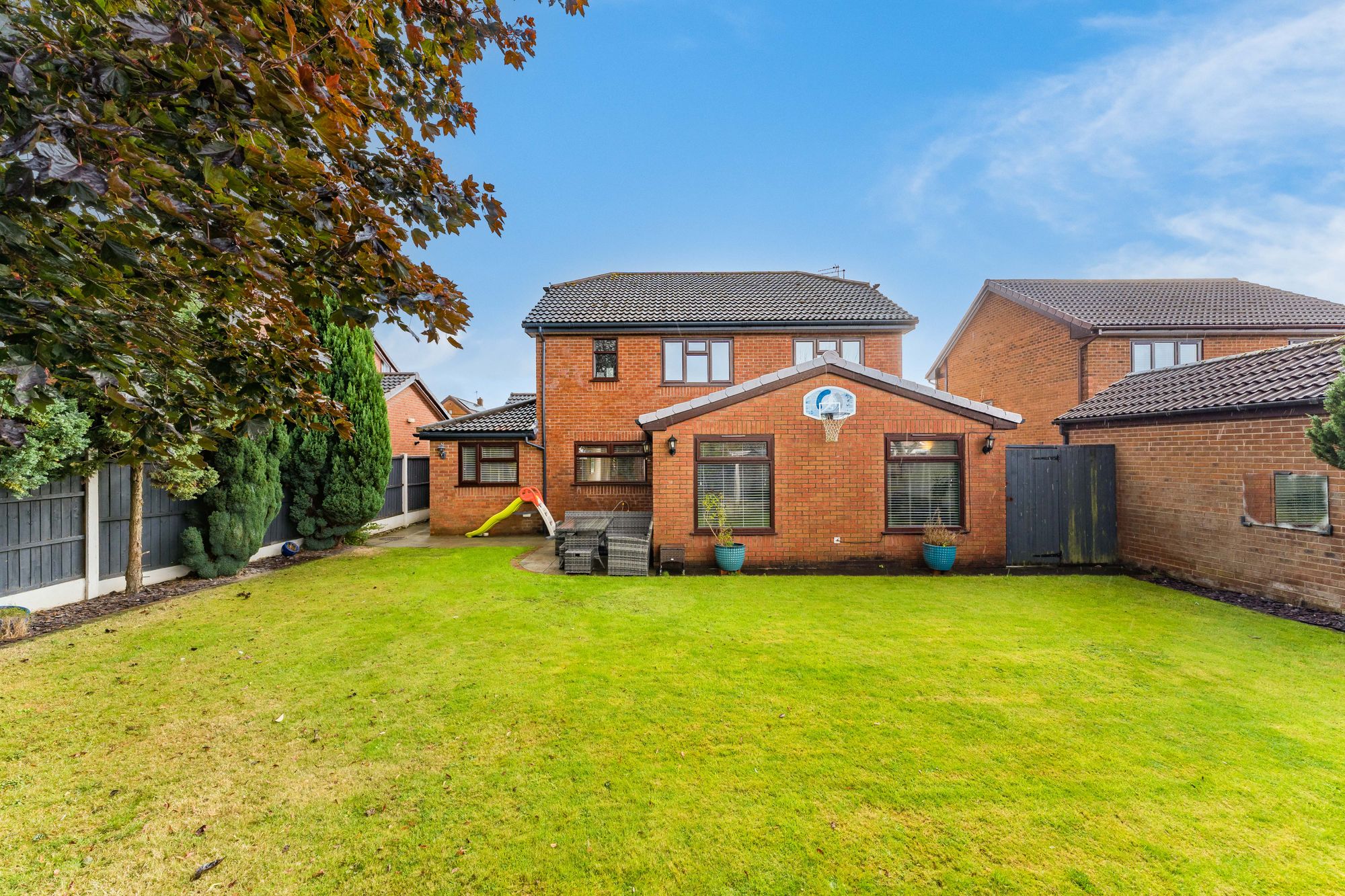 Mortlake Close, Widnes, WA8