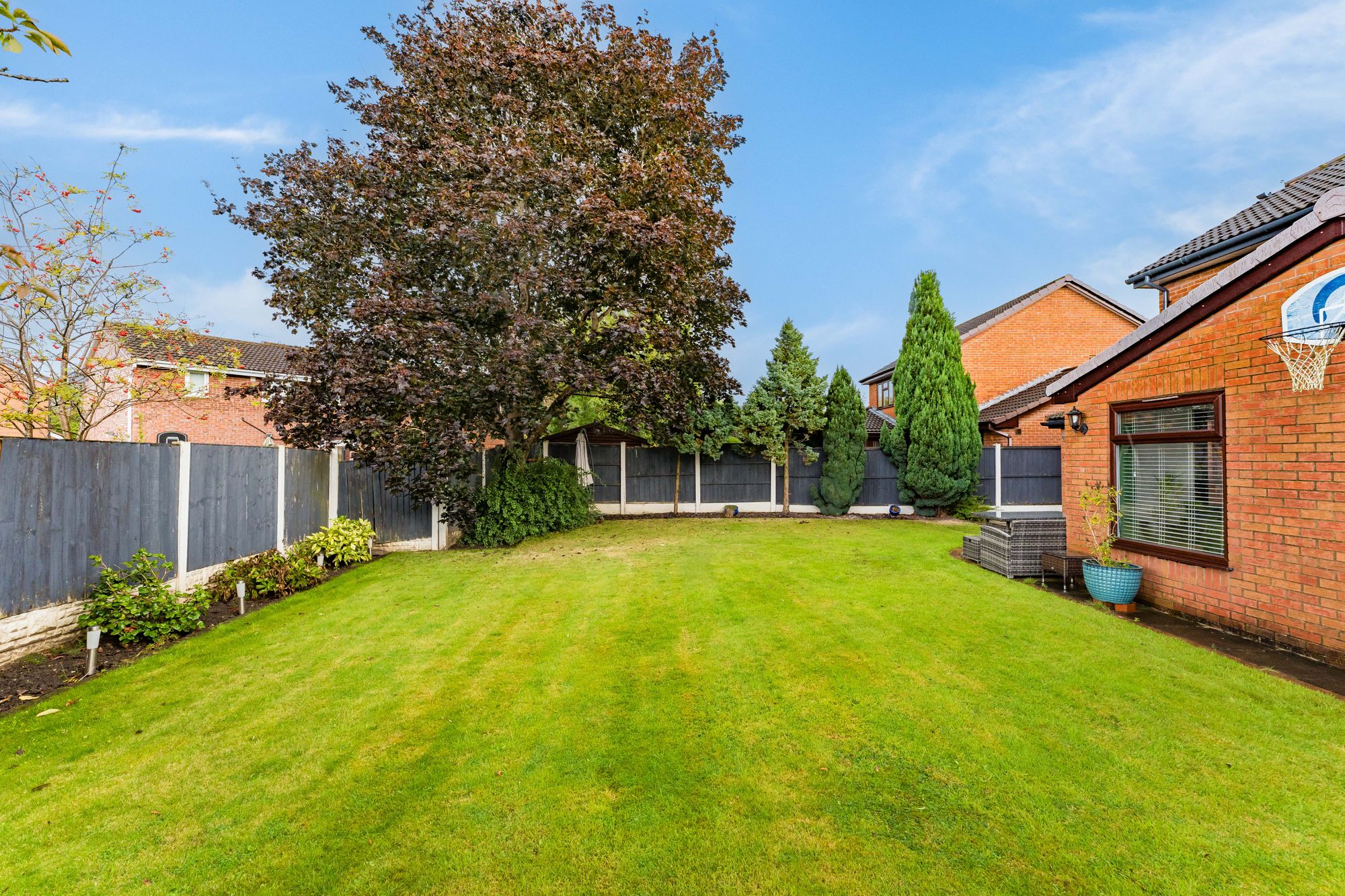 Mortlake Close, Widnes, WA8