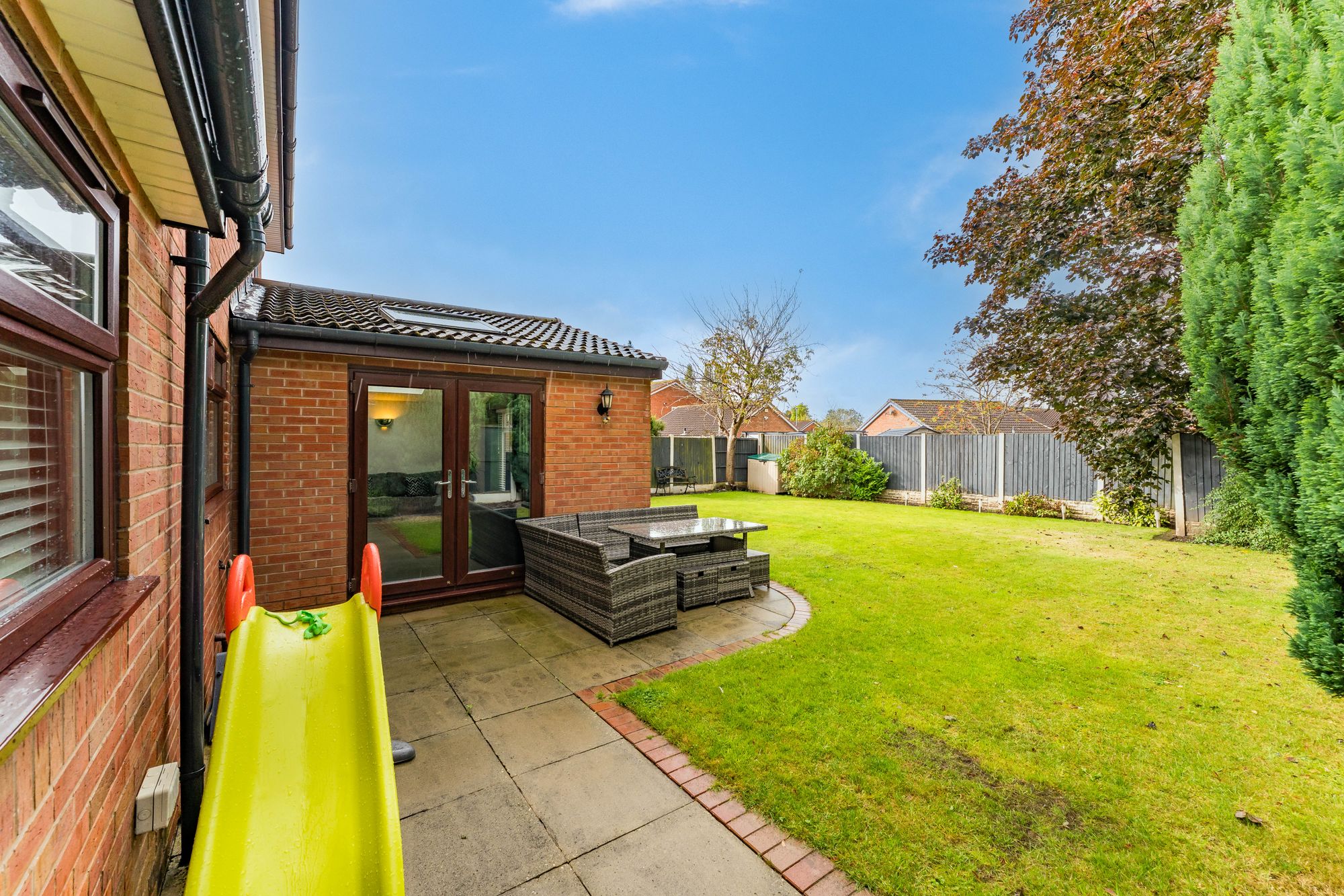 Mortlake Close, Widnes, WA8