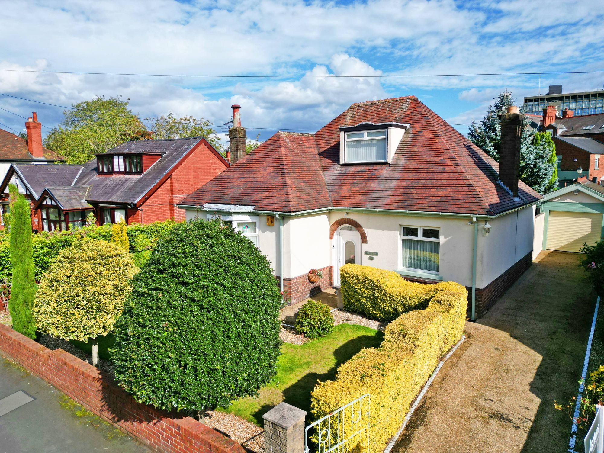 Laurel Road, St. Helens