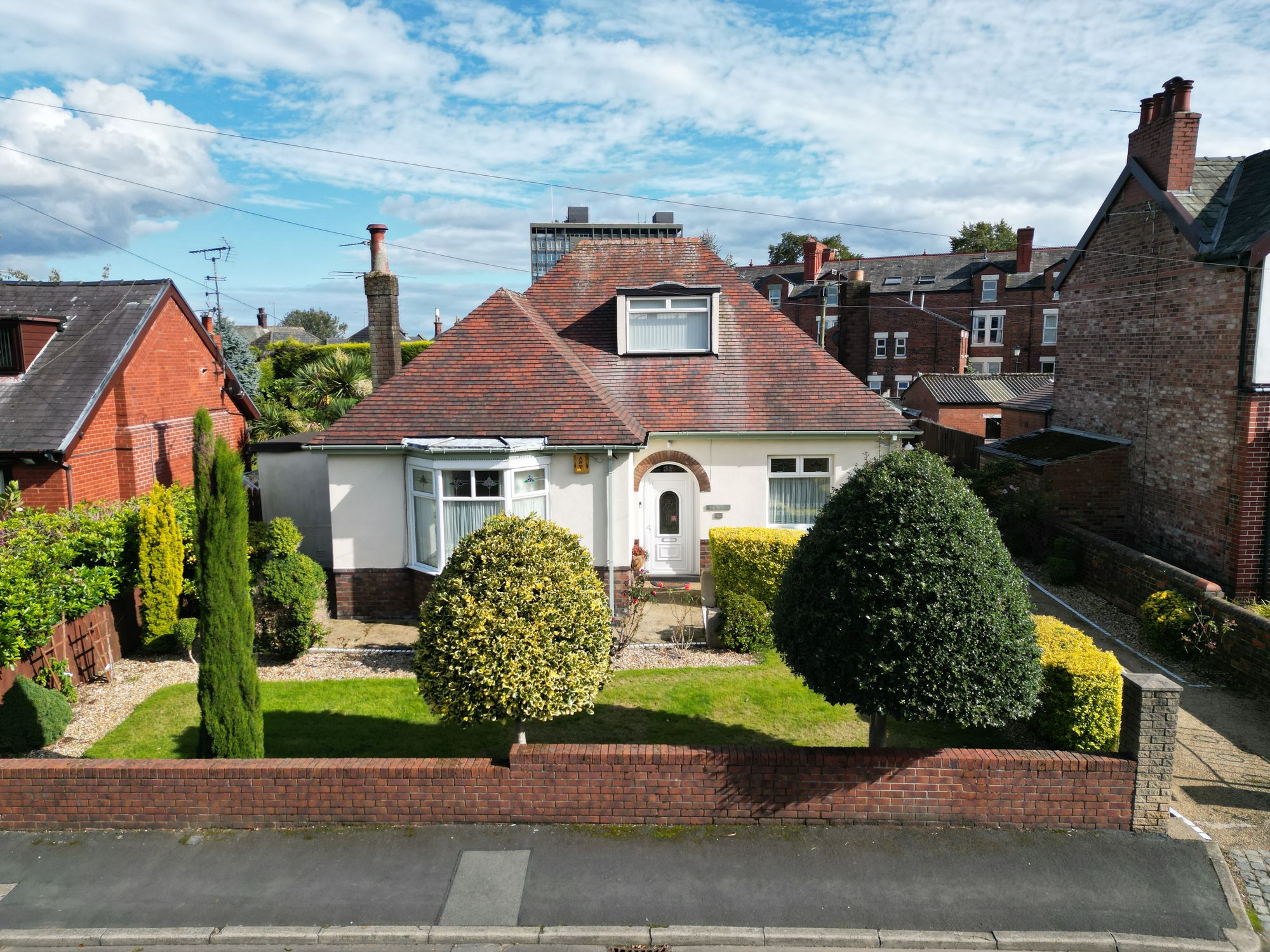 Laurel Road, St. Helens