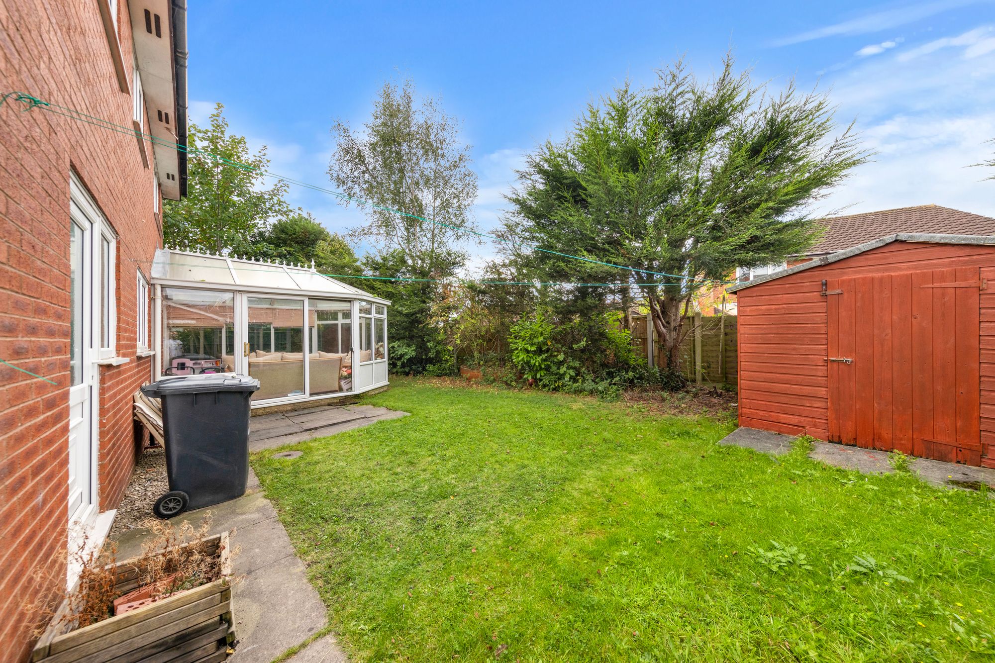 Woolmer Close, Birchwood, WA3