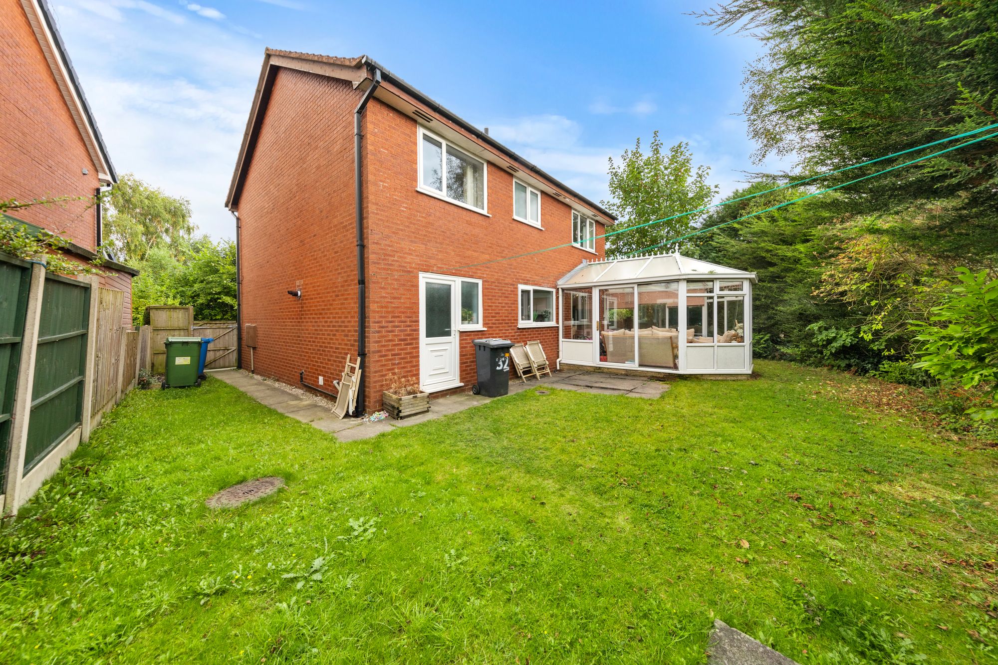 Woolmer Close, Birchwood, WA3