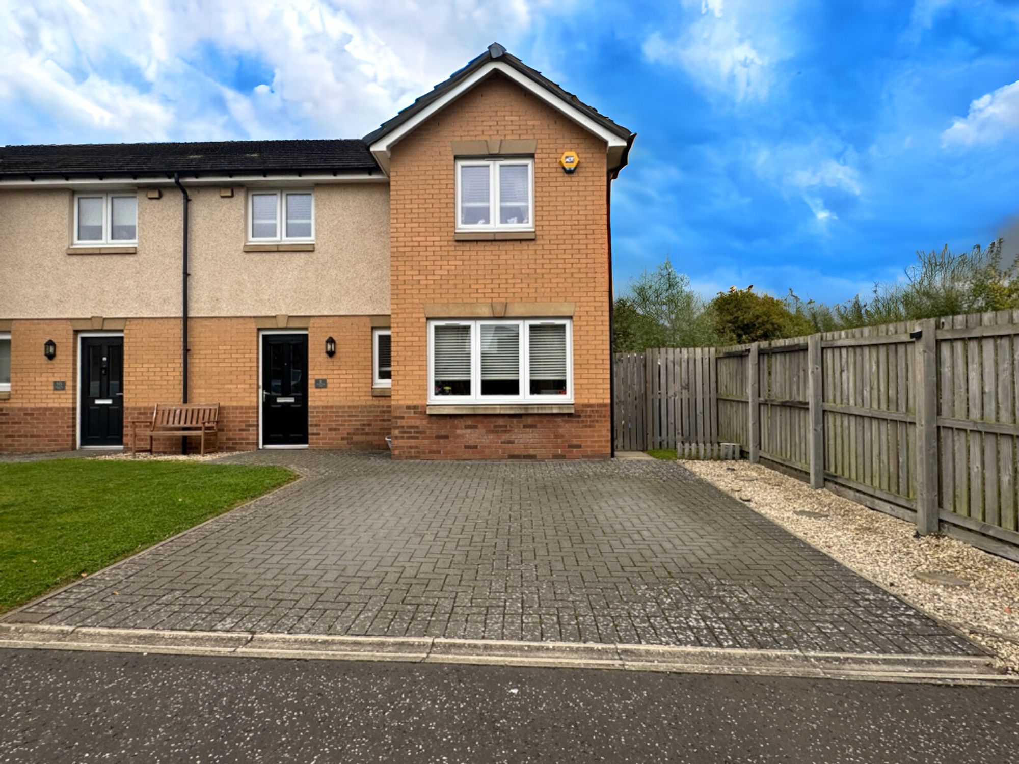 8 Honeysuckle Drive, Cambuslang