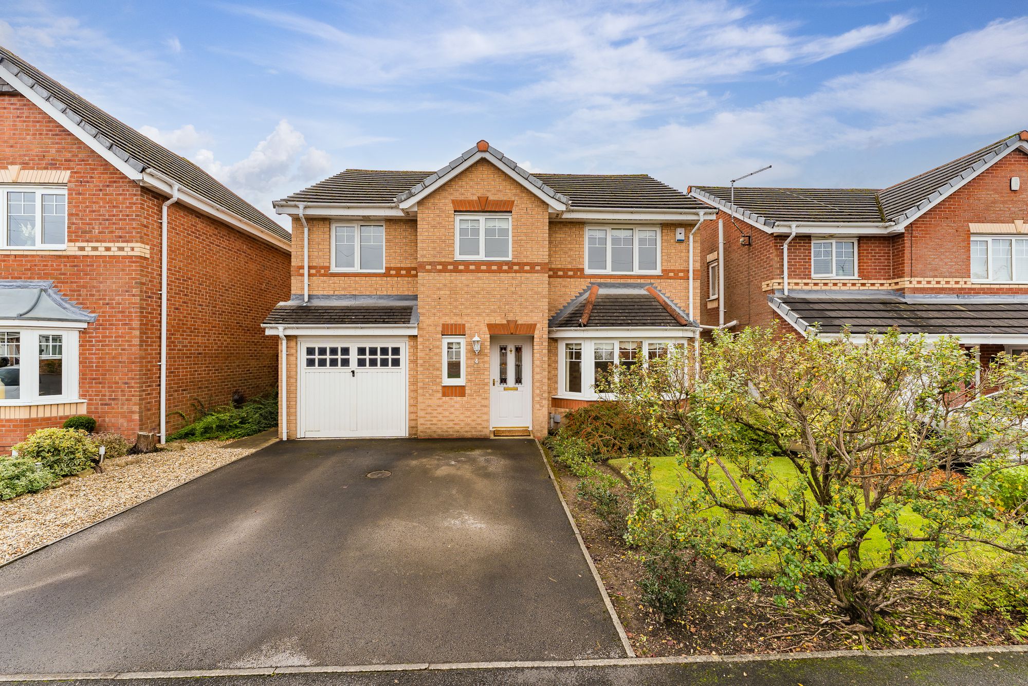 Caton Drive, Atherton, M46