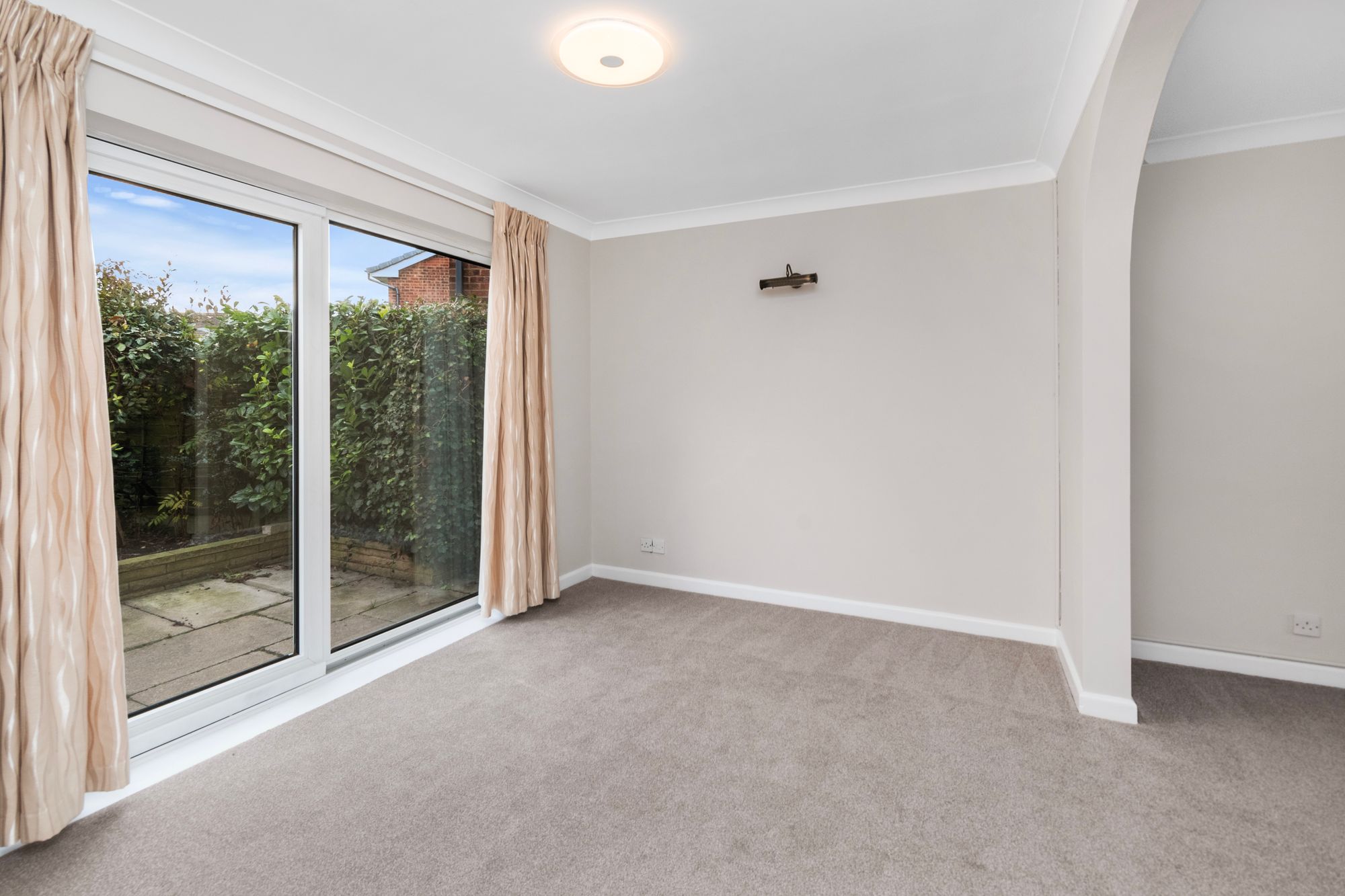 Redwood Close, Woolston, WA1