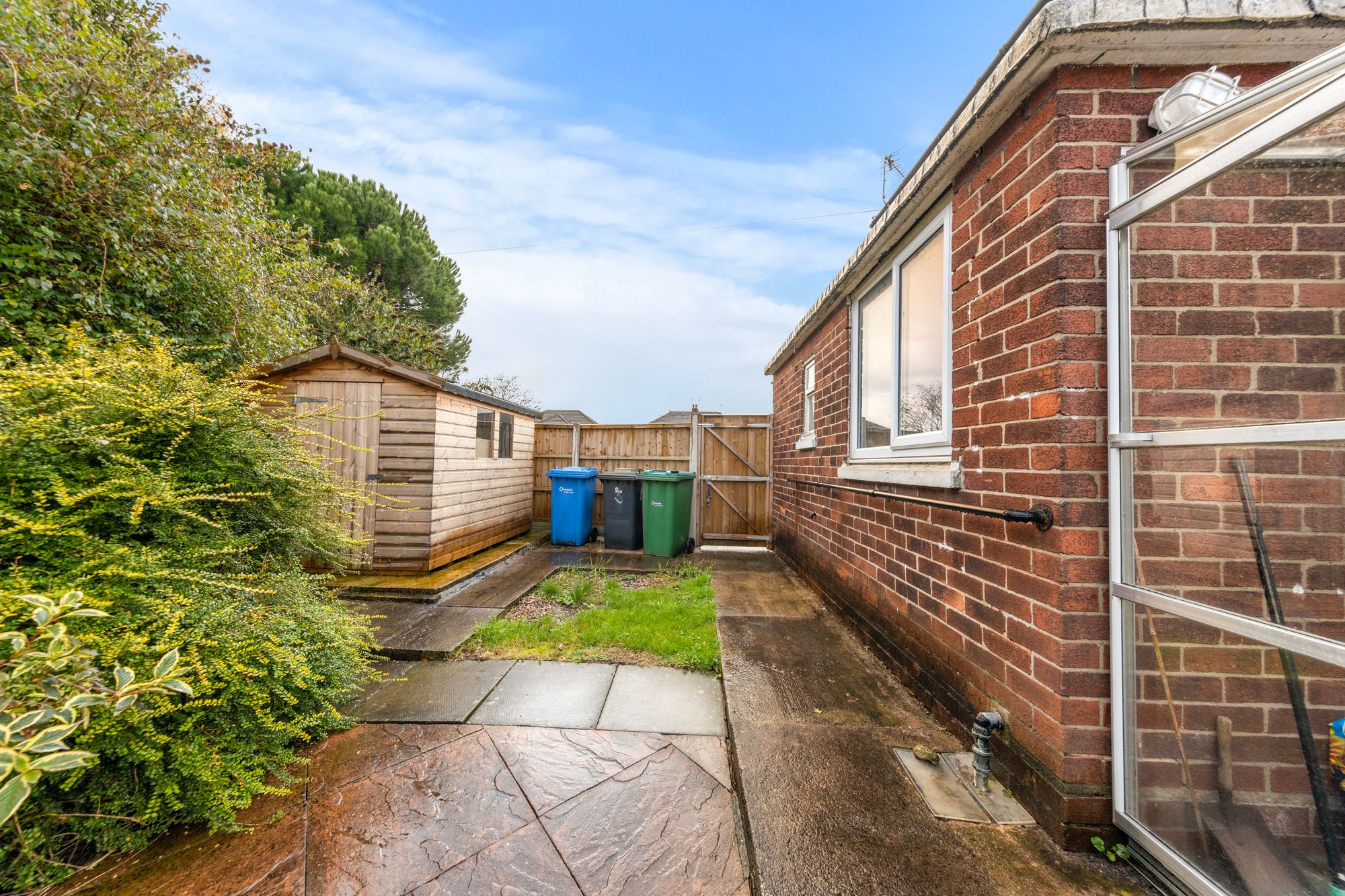 Neville Crescent, Penketh, WA5