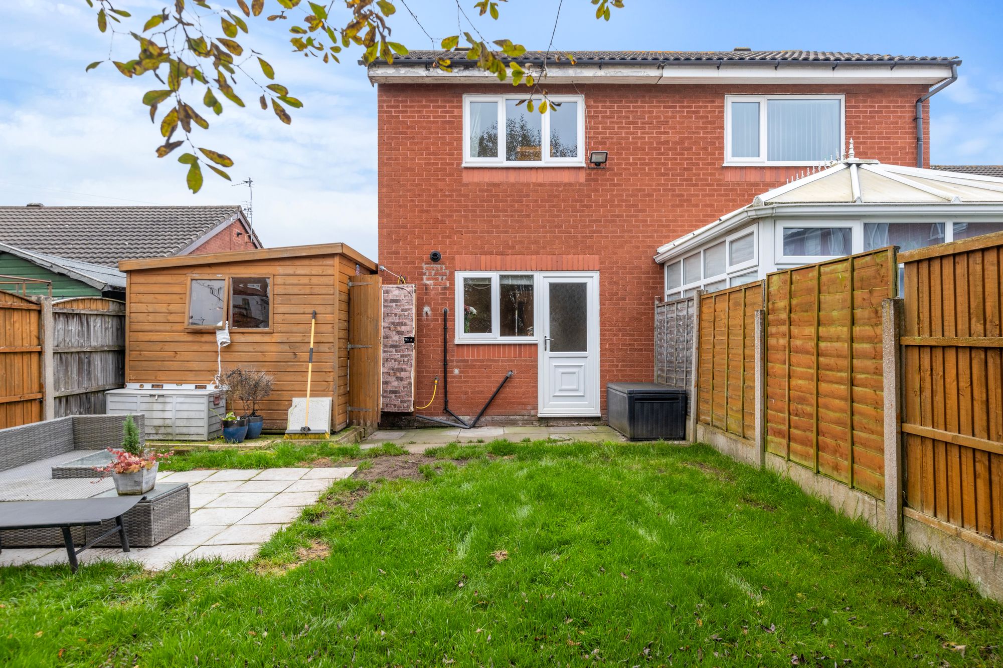 Dale Close, Warrington, WA5