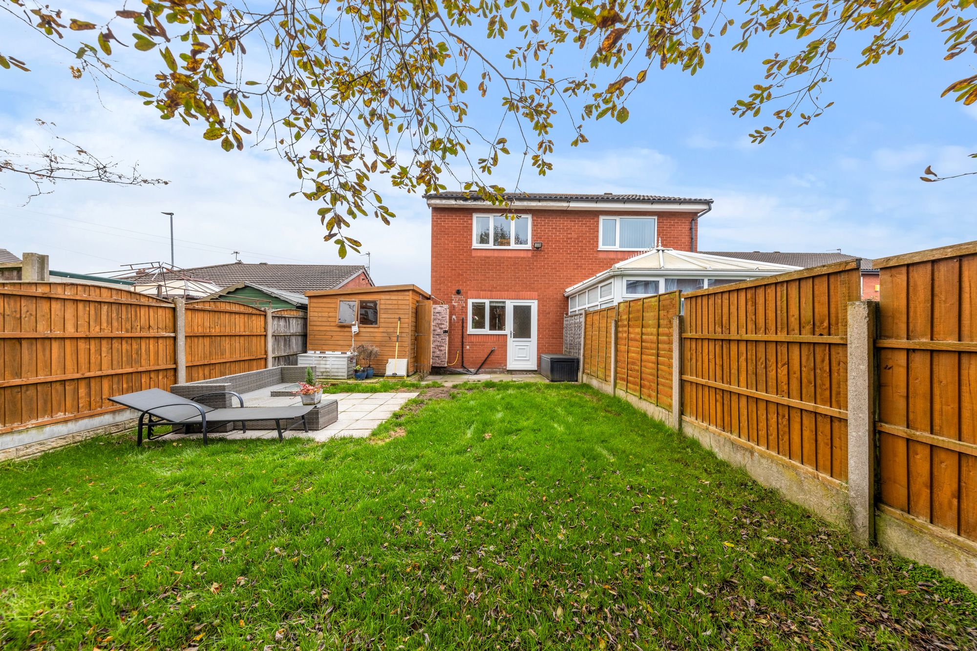 Dale Close, Warrington, WA5