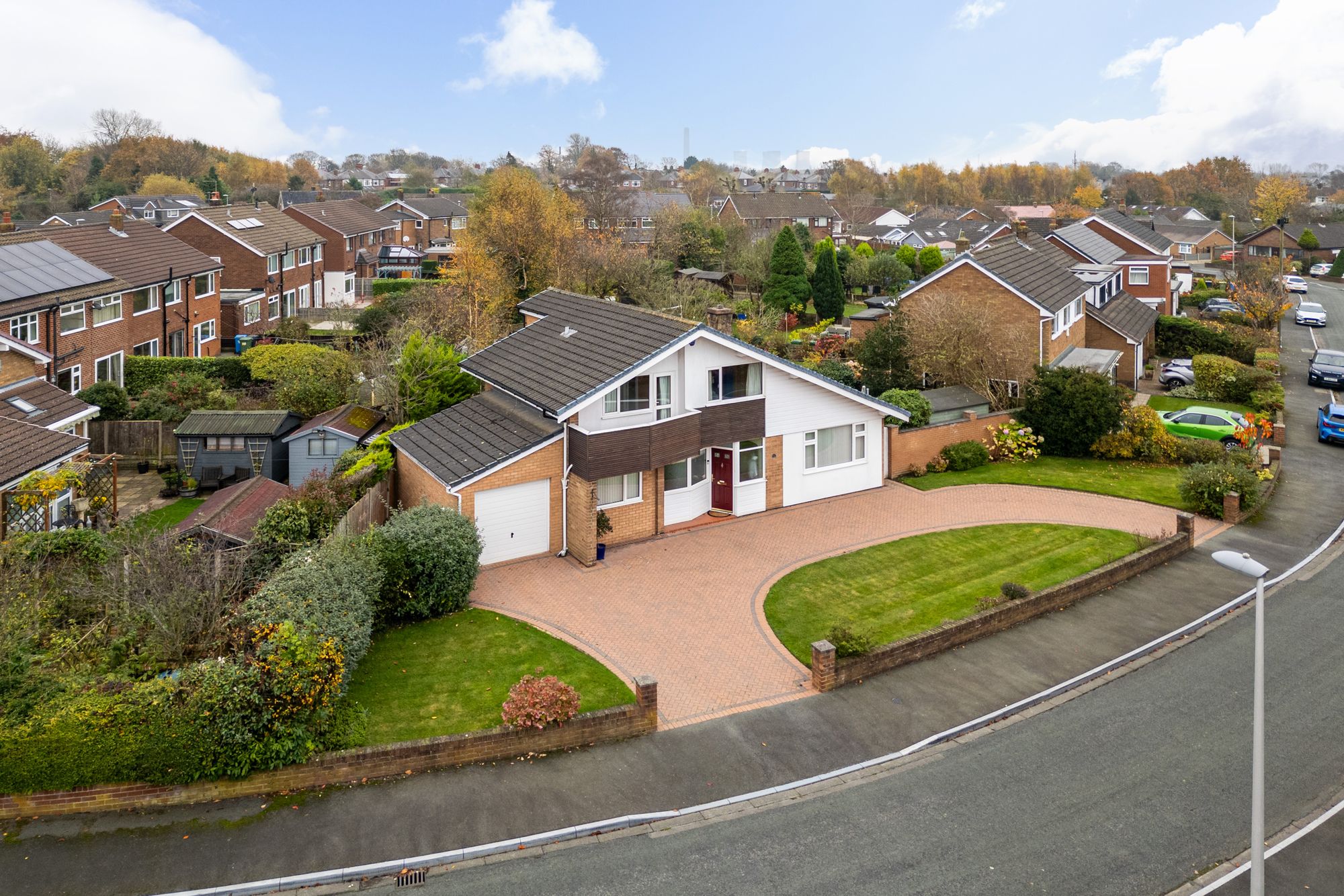 Holyrood Avenue, Widnes