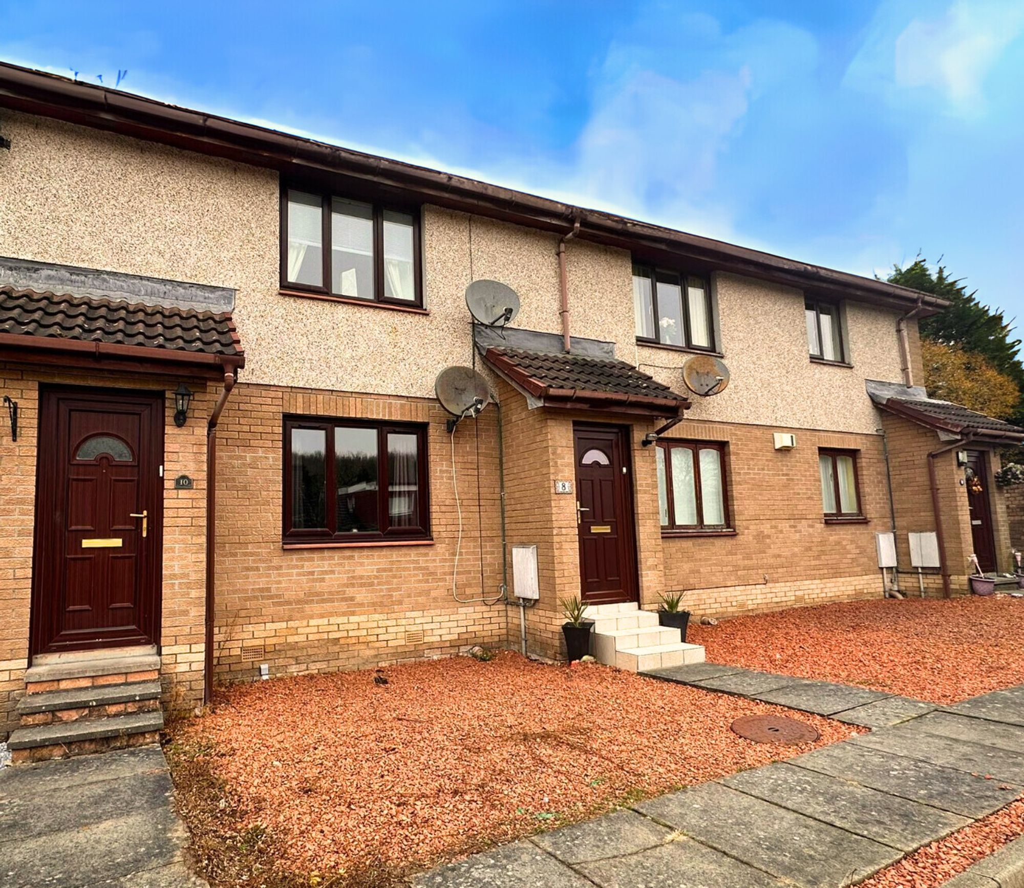 8 Young Place, Newmains